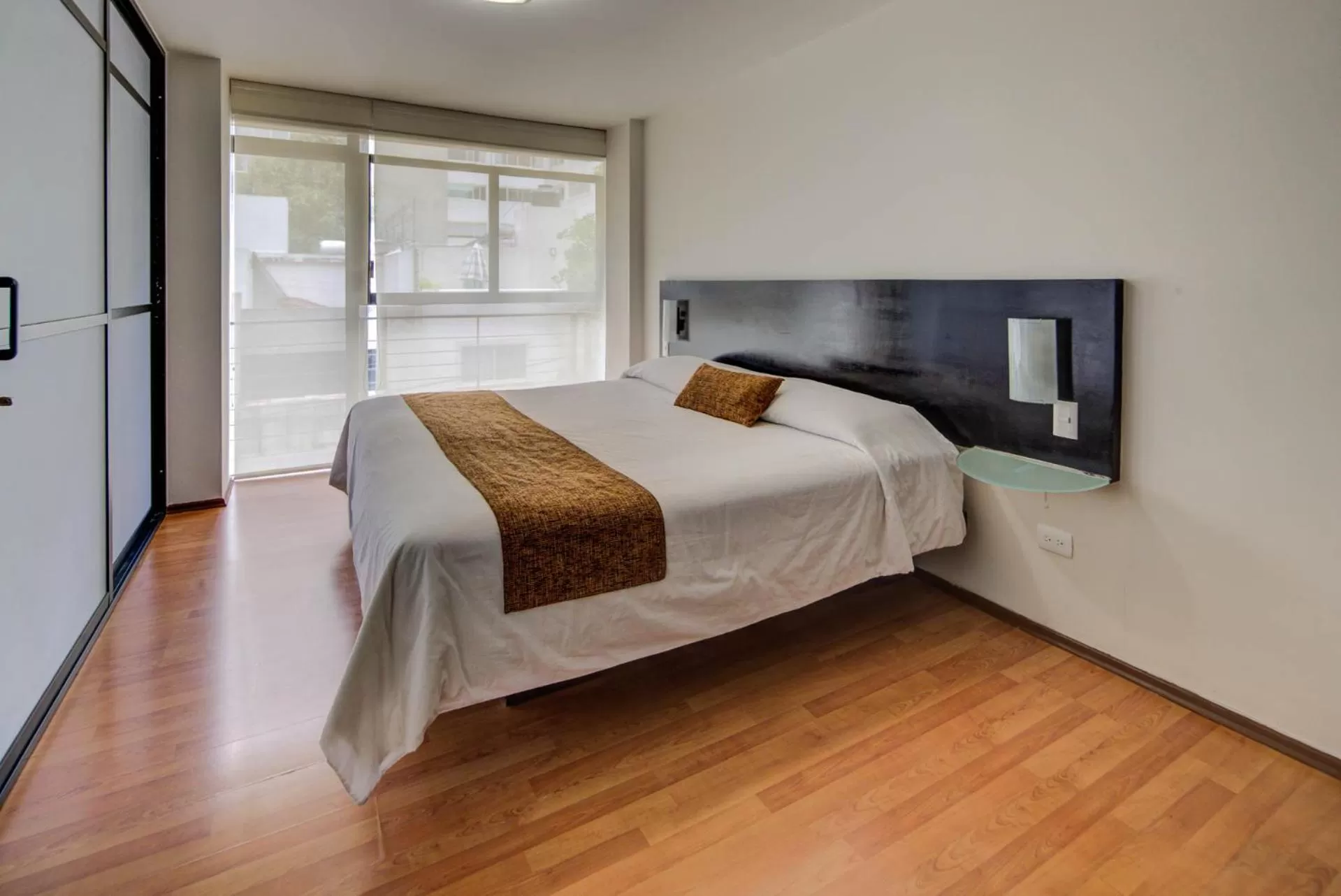 Bed in Grupo Kings Suites -Platon 436