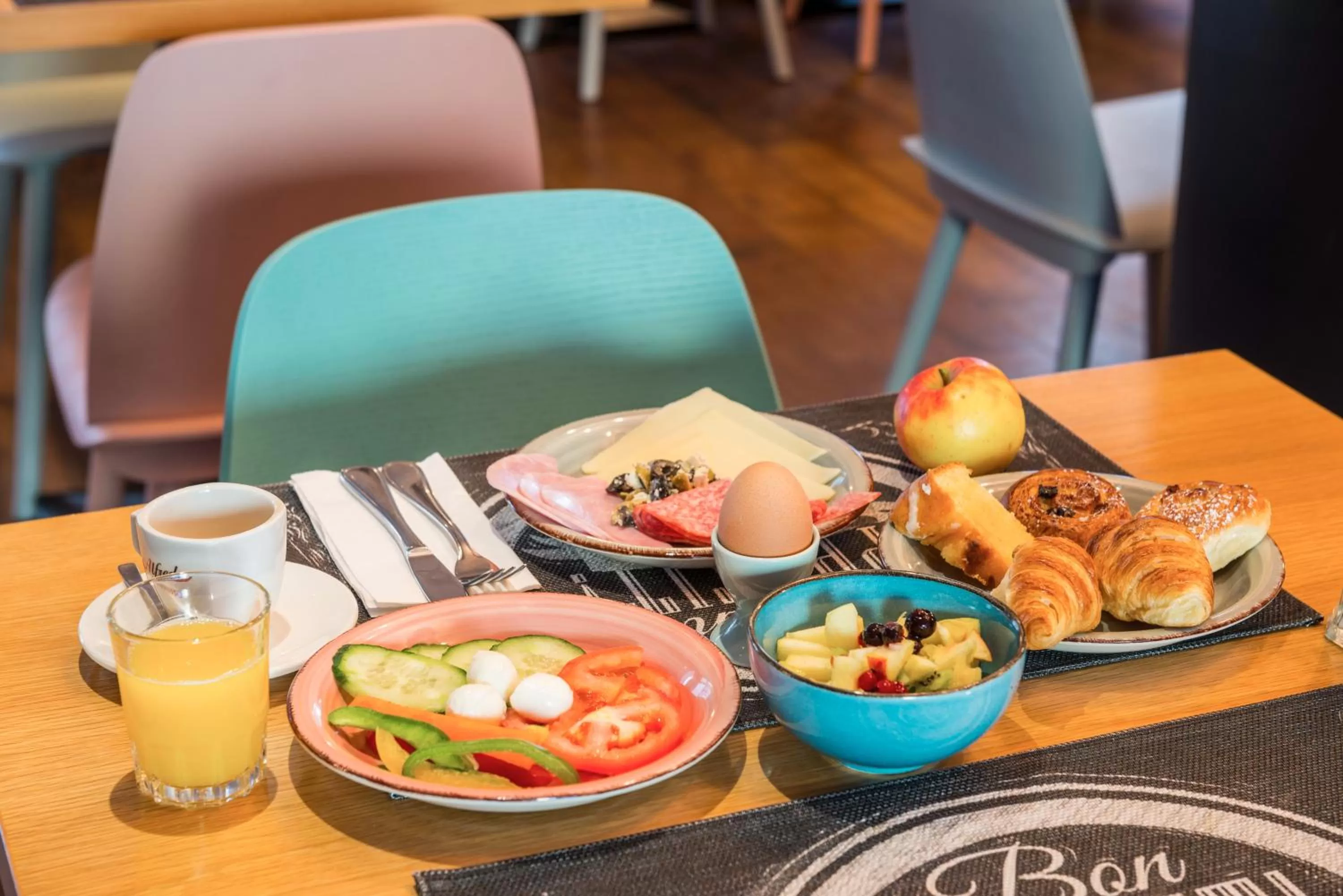 Breakfast in Mercure Hotel Berlin Zentrum Superior