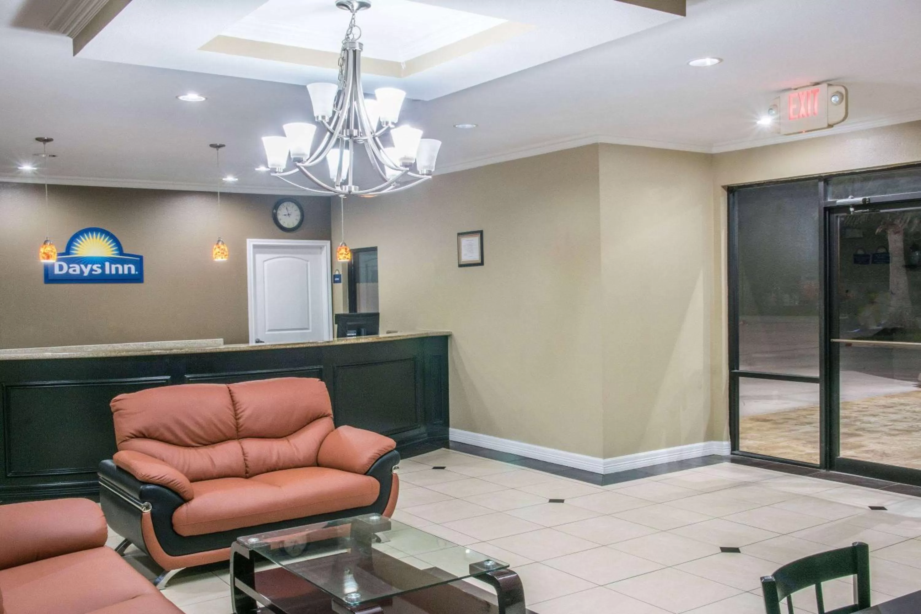 Lobby or reception in Days Inn by Wyndham Humble/Houston Intercontinental Airport