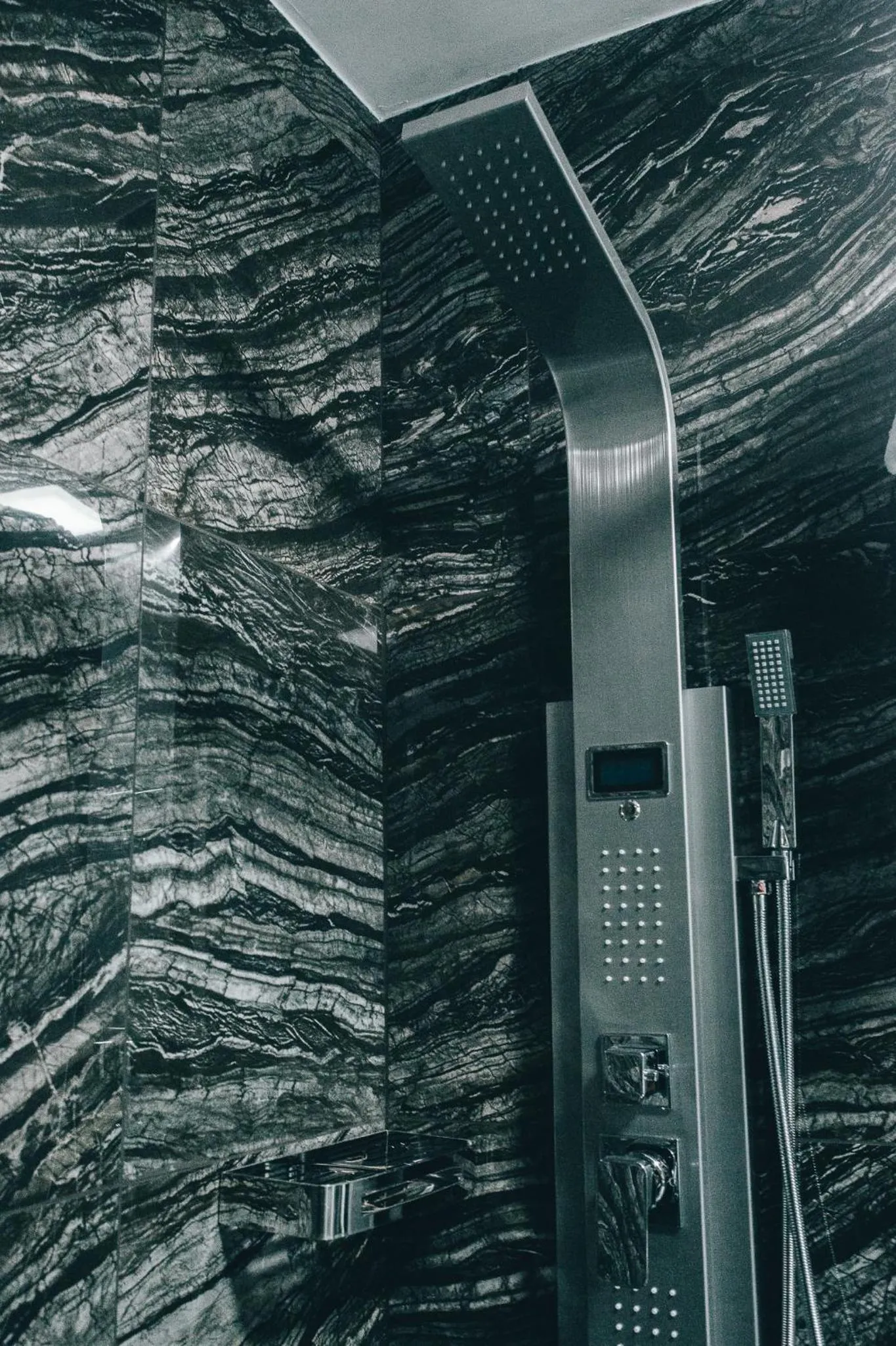 Bathroom in Gregorio VII Luxury Suites San Damaso