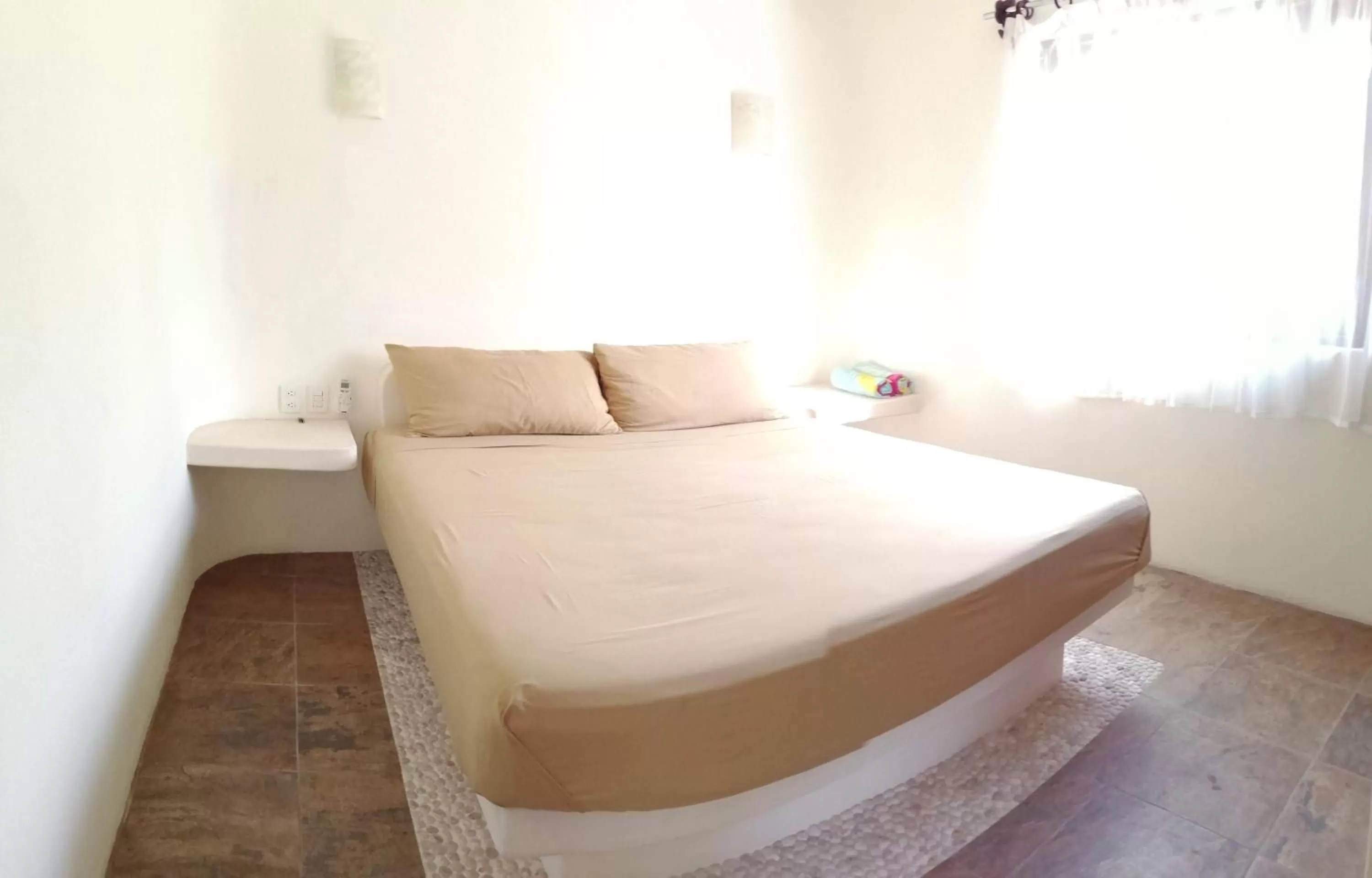 Bed in Ceiba Studios