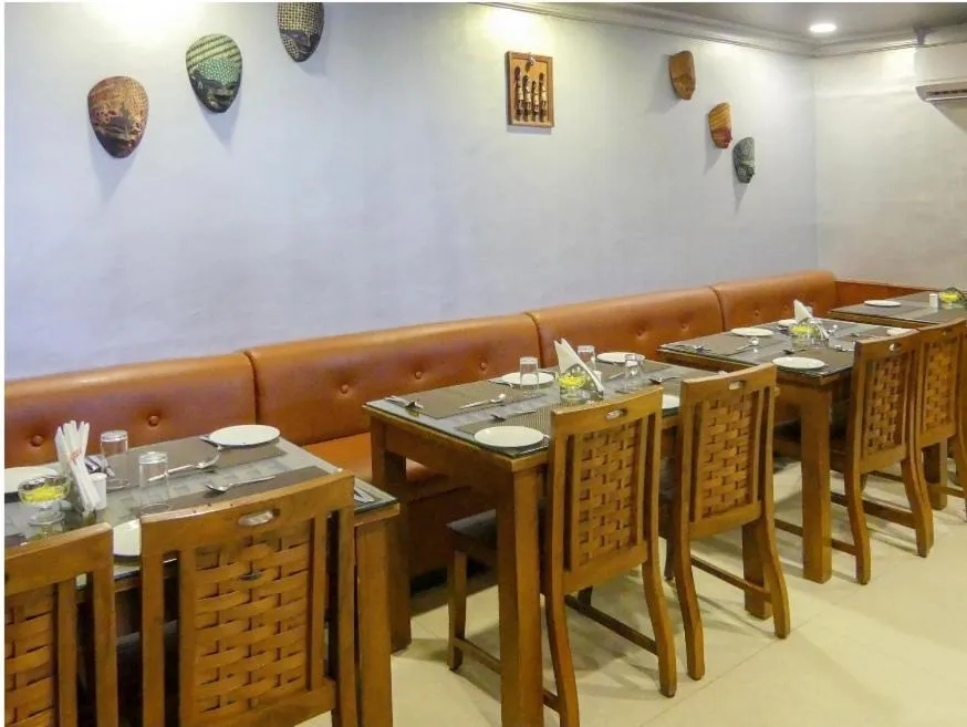 Restaurant/Places to Eat in Meenakshi's Sunshine Hotel