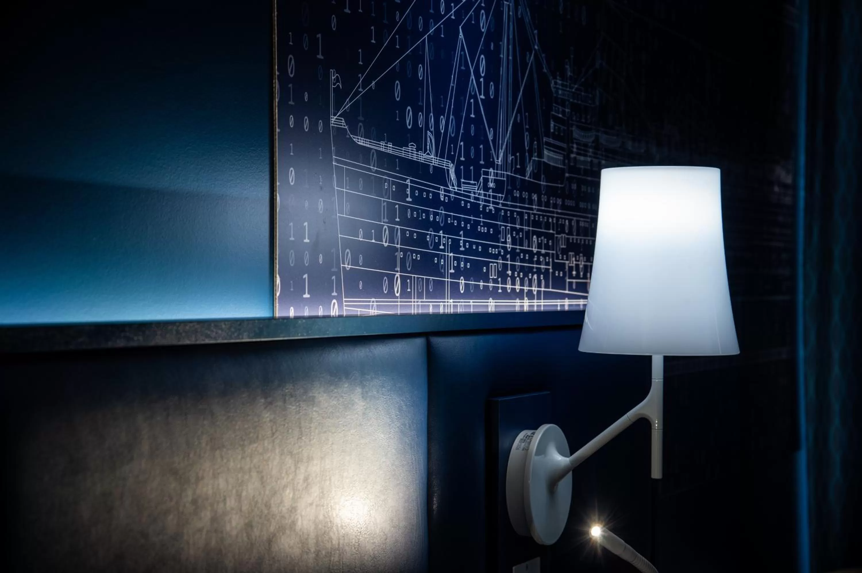 Decorative detail in Hôtel Mercure Toulon La Seyne-Sur-Mer