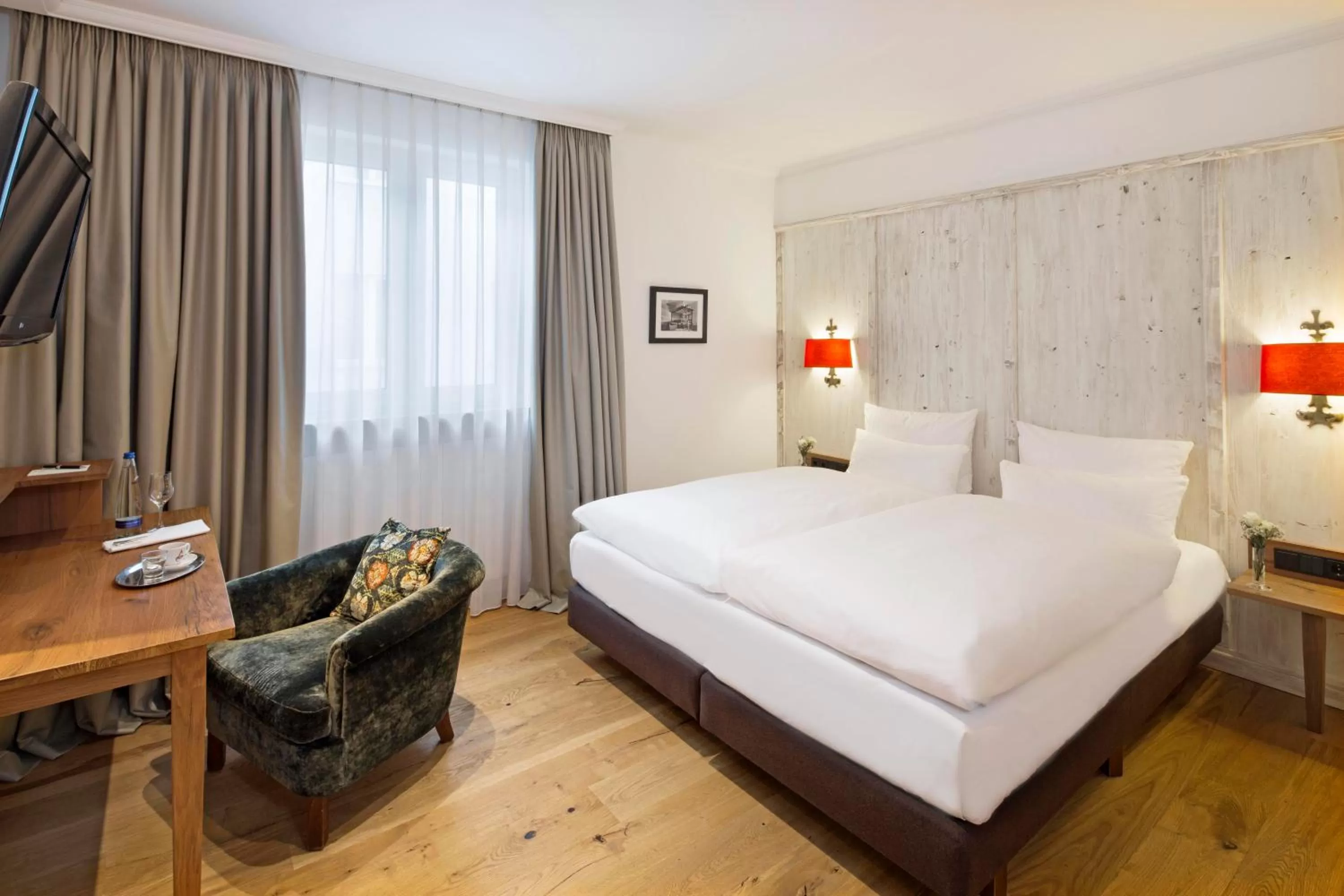 Bed in Eden Hotel Wolff