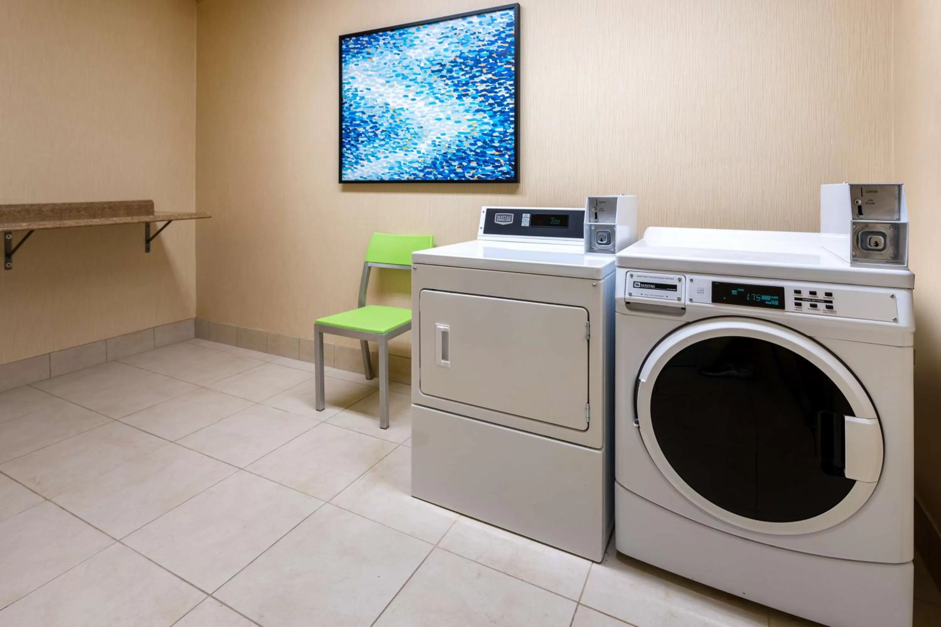 Property building in Hilton Garden Inn Roanoke