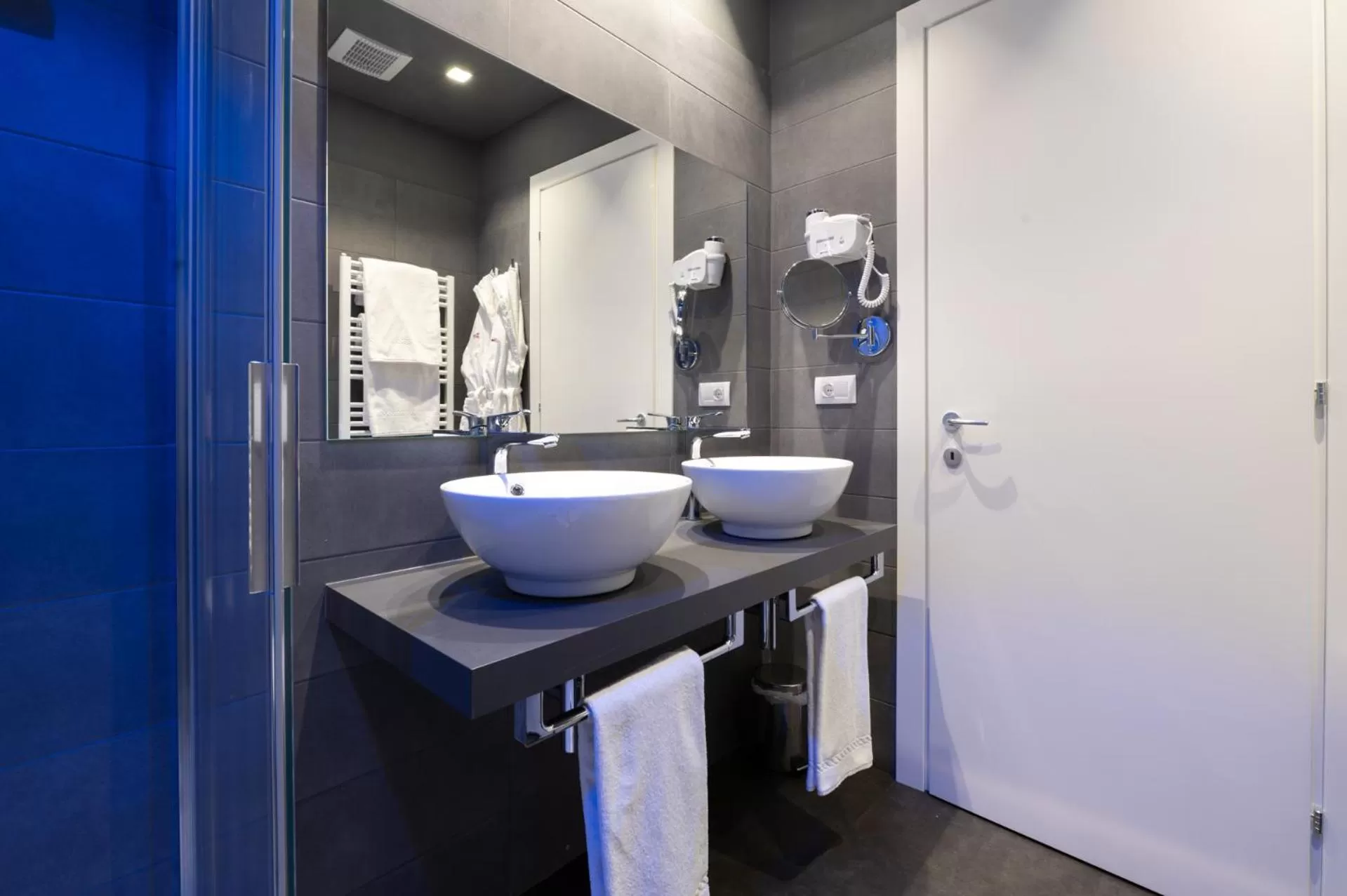 Bathroom in Hotel Monte Rosa