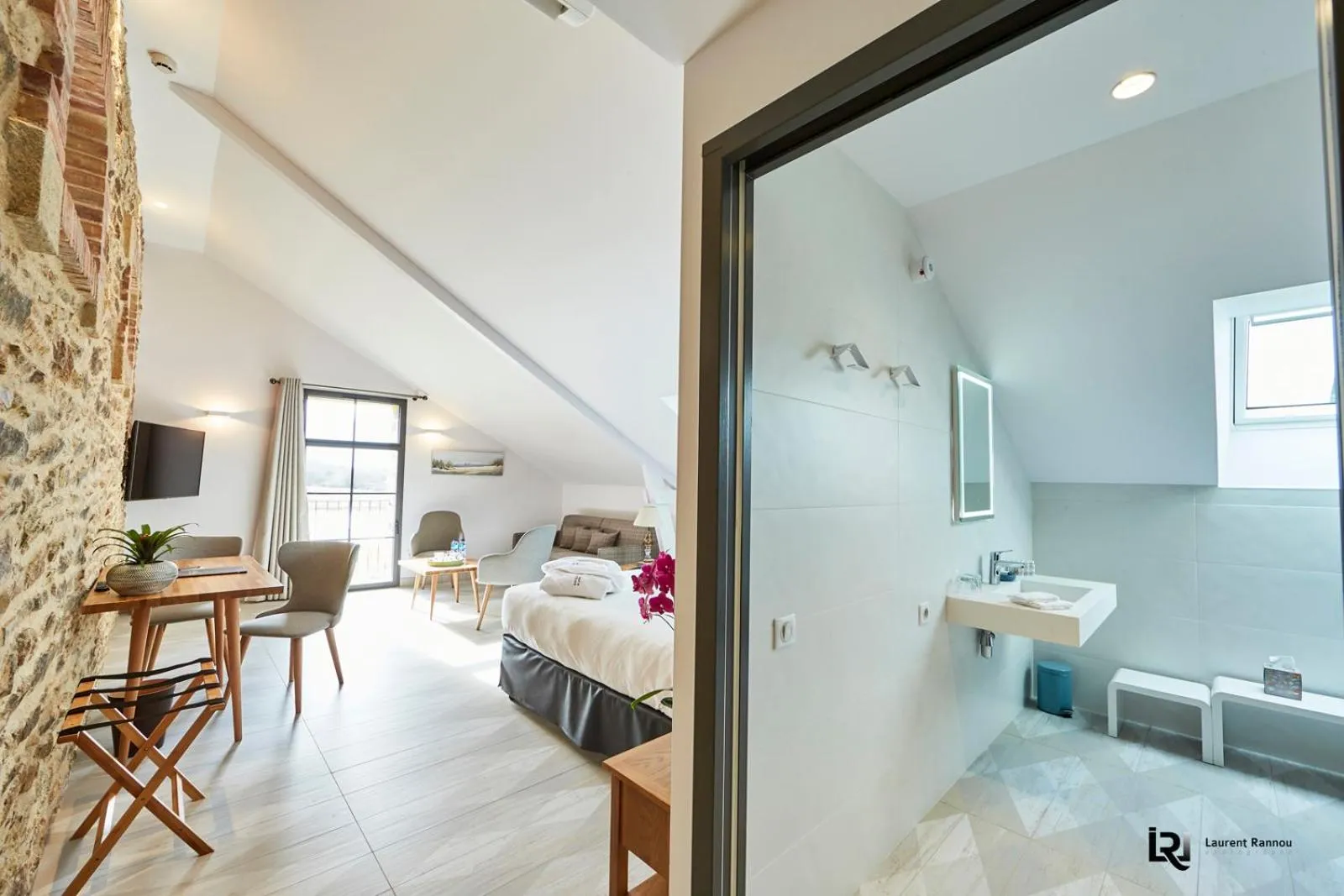 Bed in Le Manoir de Kerbot