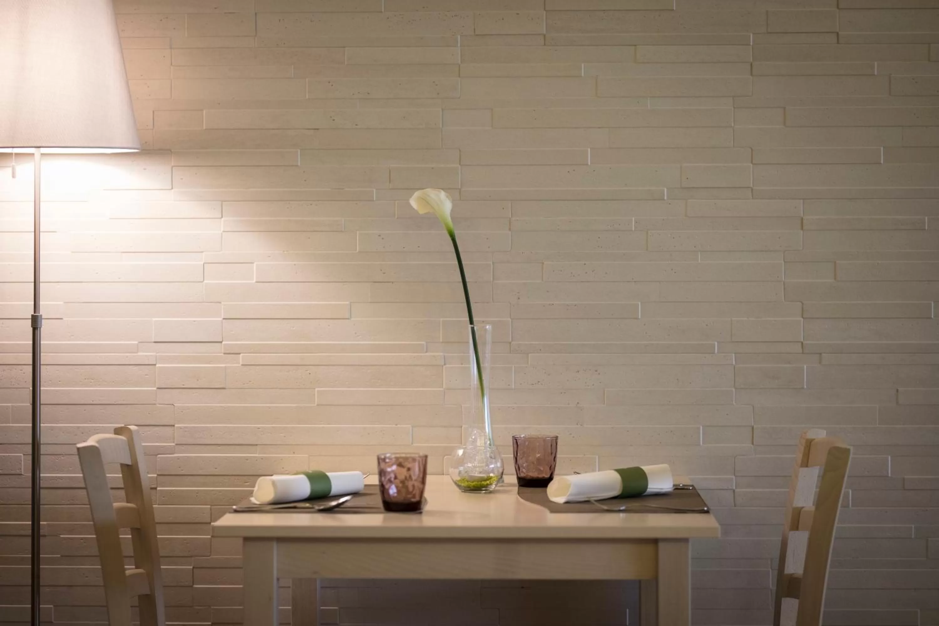 Restaurant/places to eat in Mjus Resort & Thermal Park