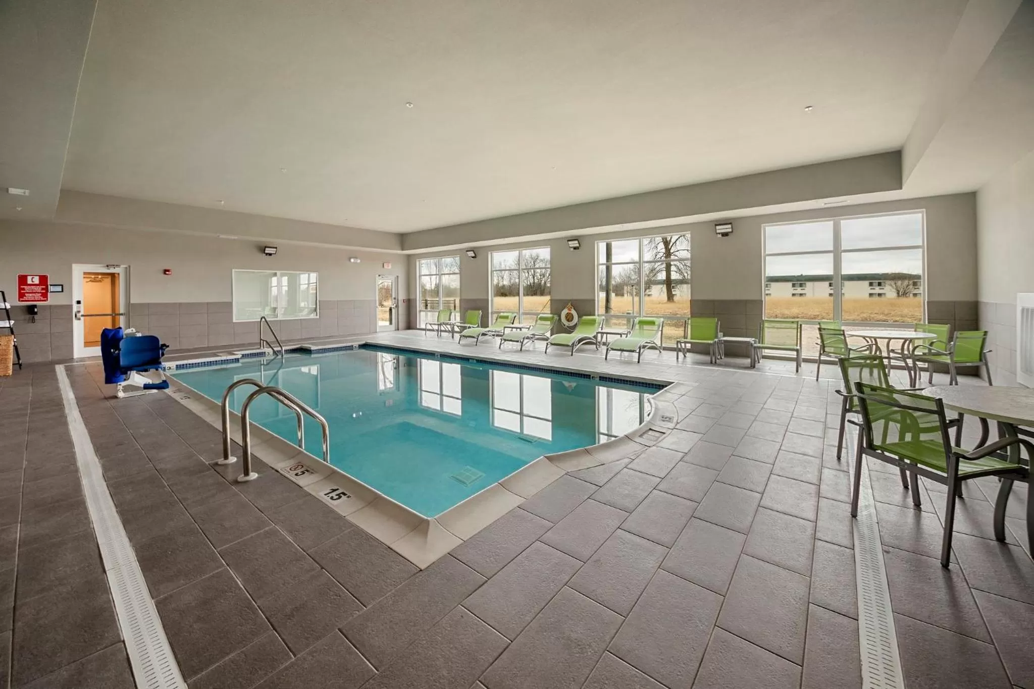 Swimming pool in Holiday Inn & Suites Decatur-Forsyth by IHG
