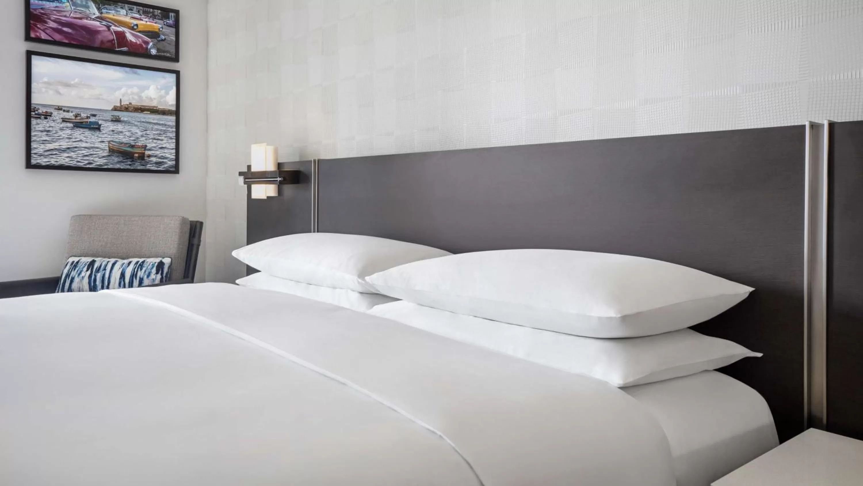 Photo of the whole room, Bed in Hyatt Centric Brickell Miami