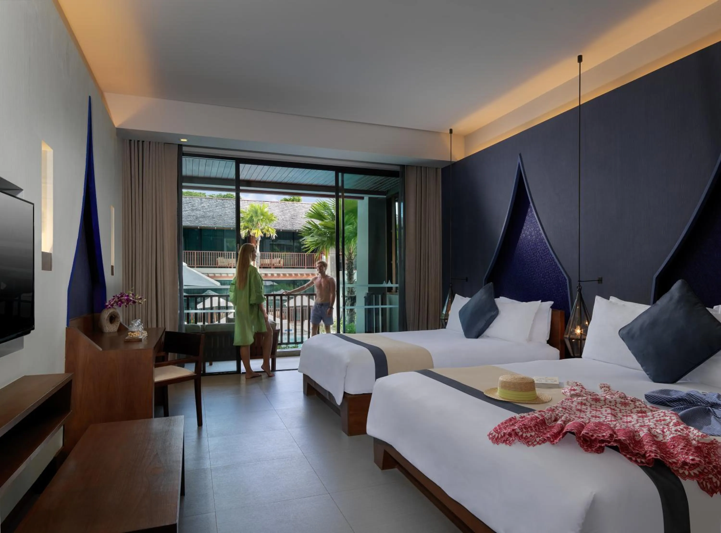 Balcony/Terrace, Bed in Avista Hideaway Phuket Patong - MGallery