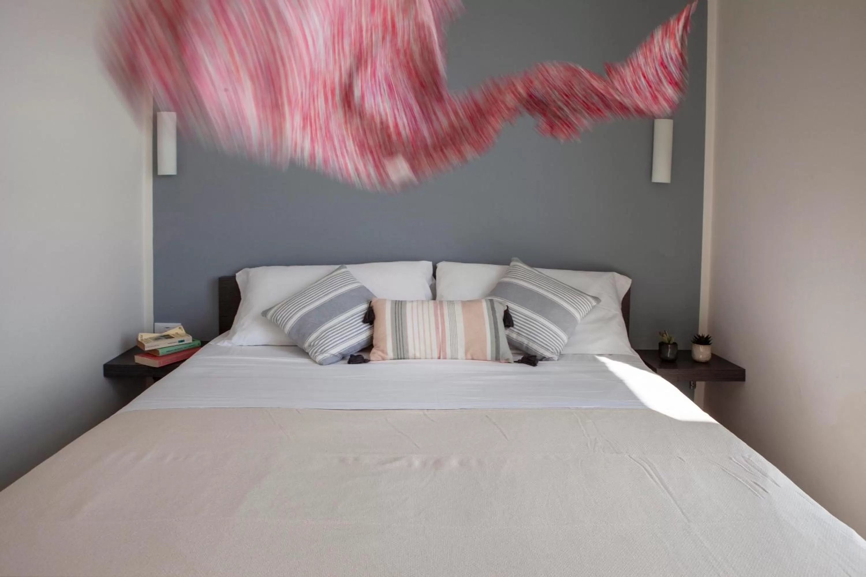 Bedroom, Bed in Residence Sunrise