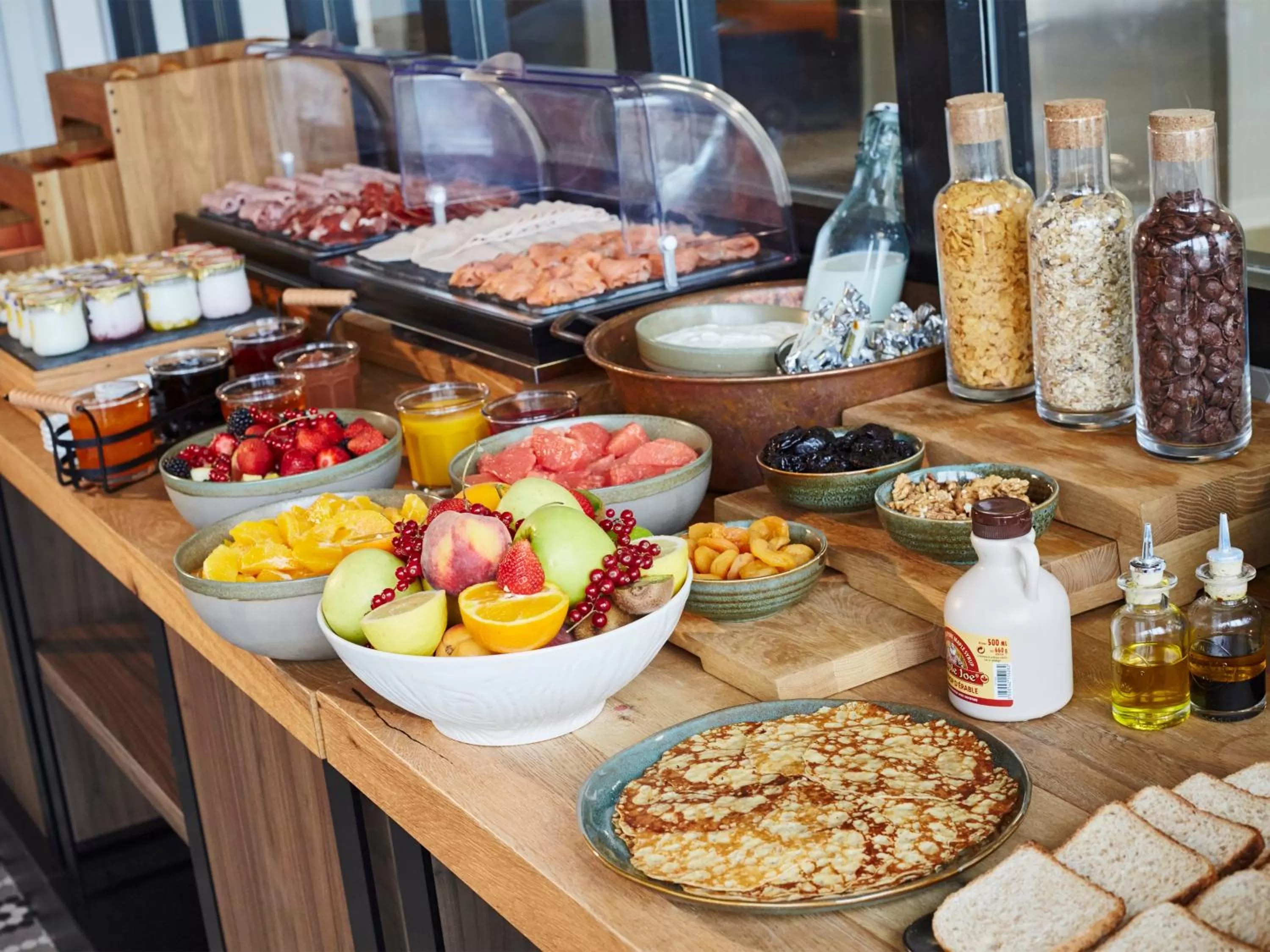 Breakfast in Golden Tulip Bordeaux Euratlantique