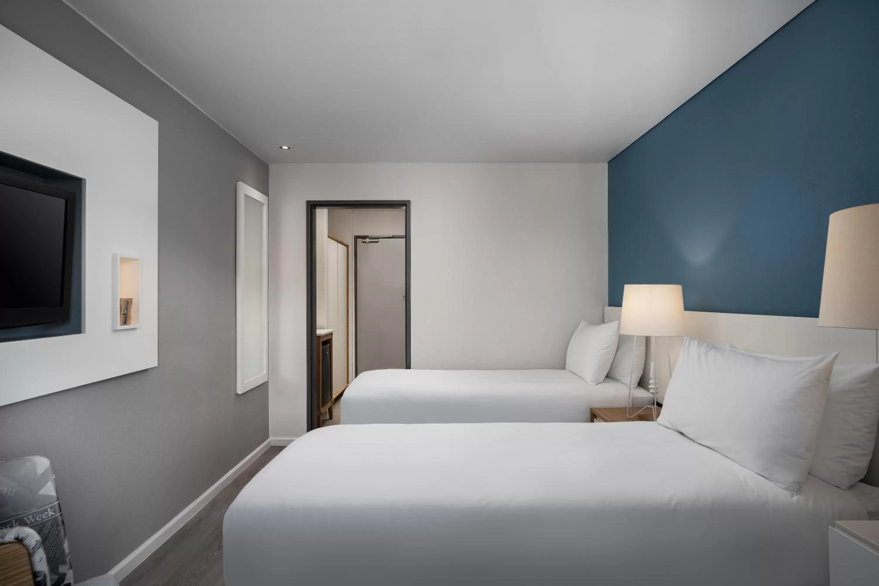 Bed in Protea Hotel by Marriott Cape Town Sea Point