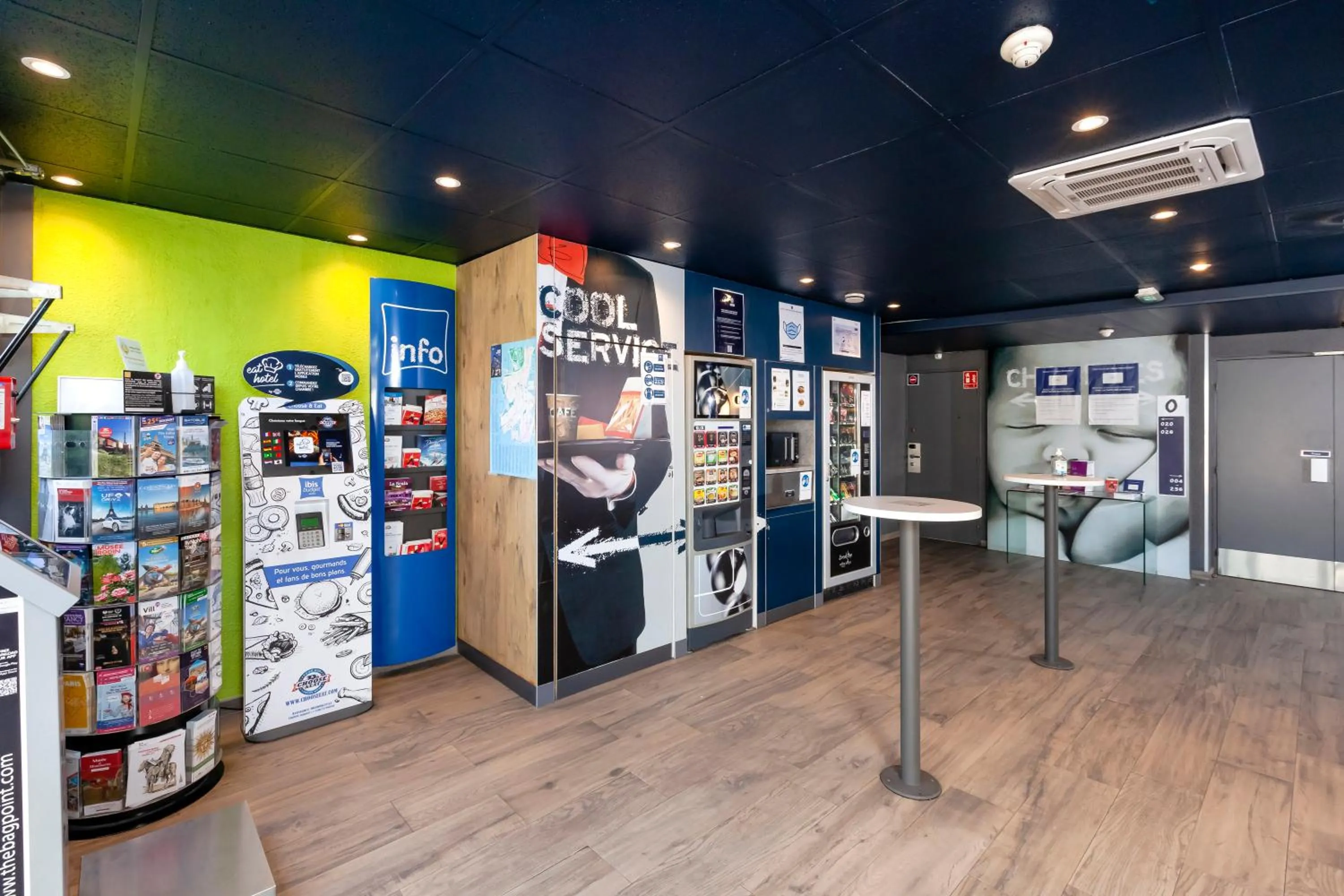 Lobby or reception in ibis budget Antony Massy rénové 2024