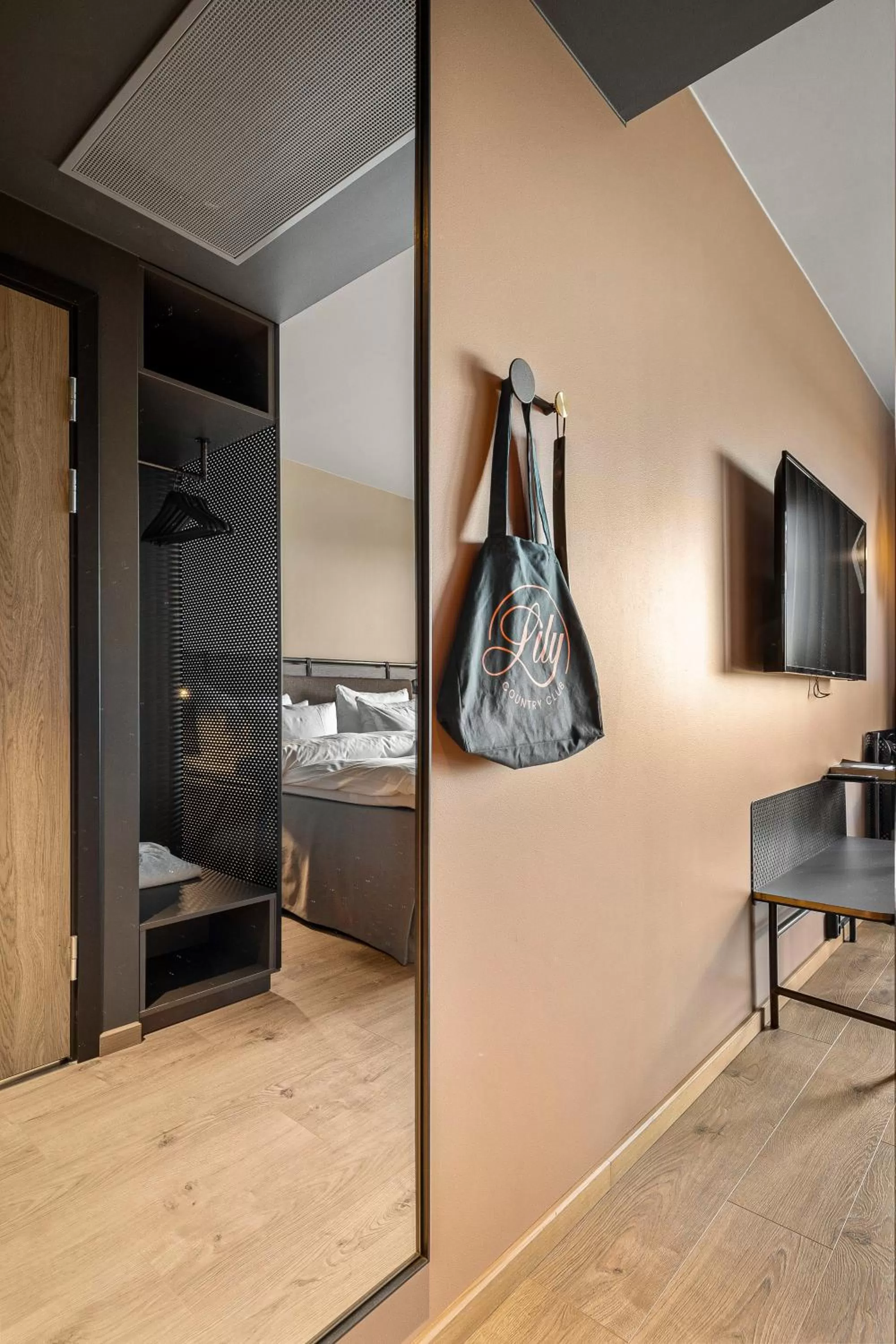 Inner courtyard view in Lily Country Club