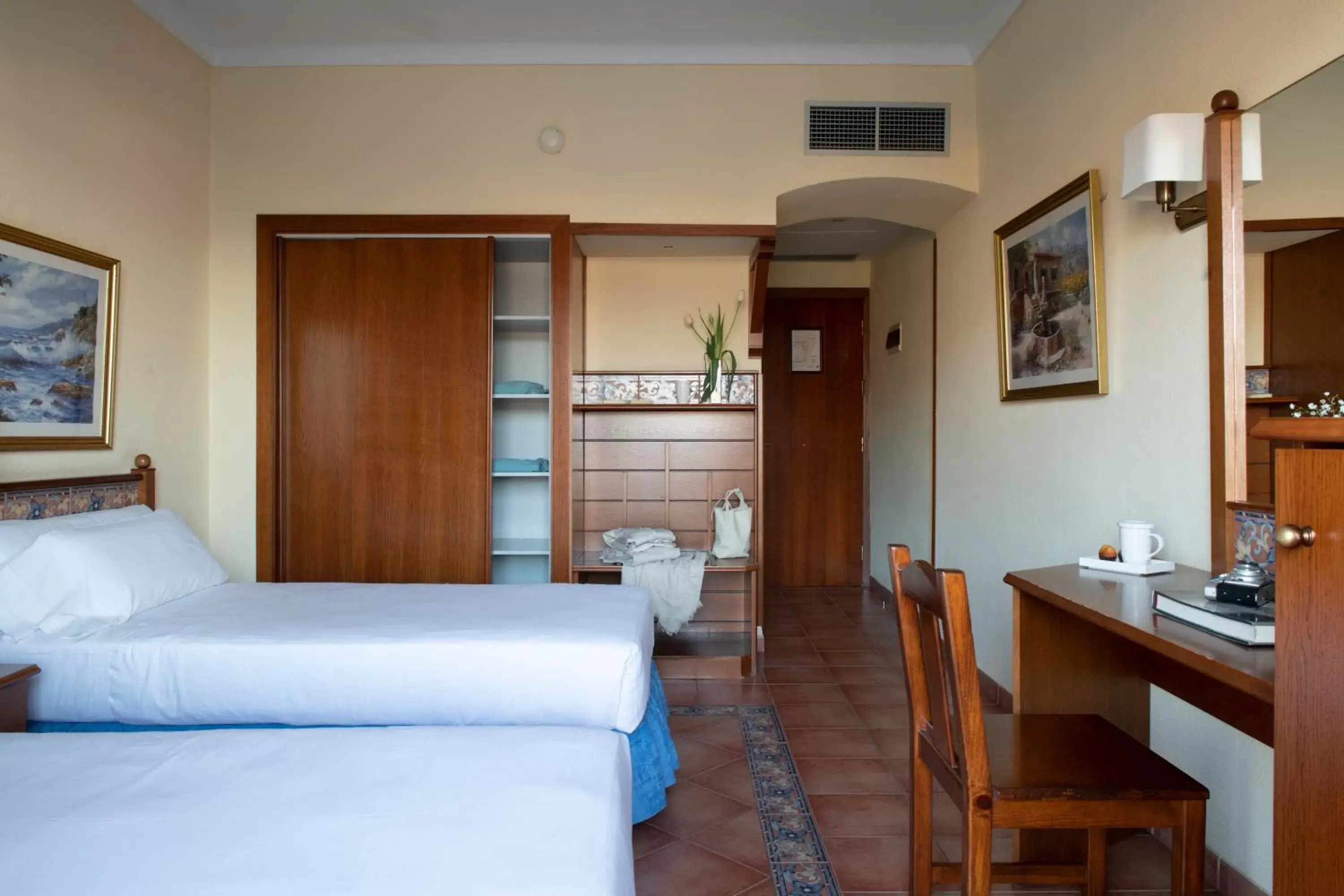 Standard Double Room in Hotel Roses Platja Standard Double Room in Hotel Roses Platja