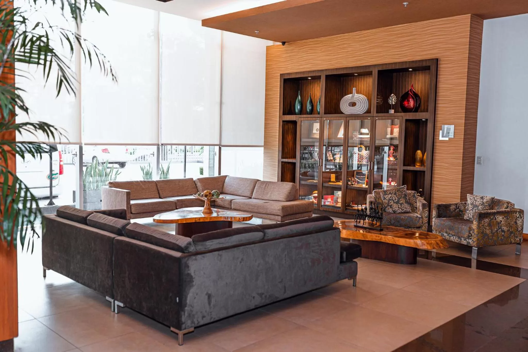 Property building in Holiday Inn Guayaquil Airport by IHG