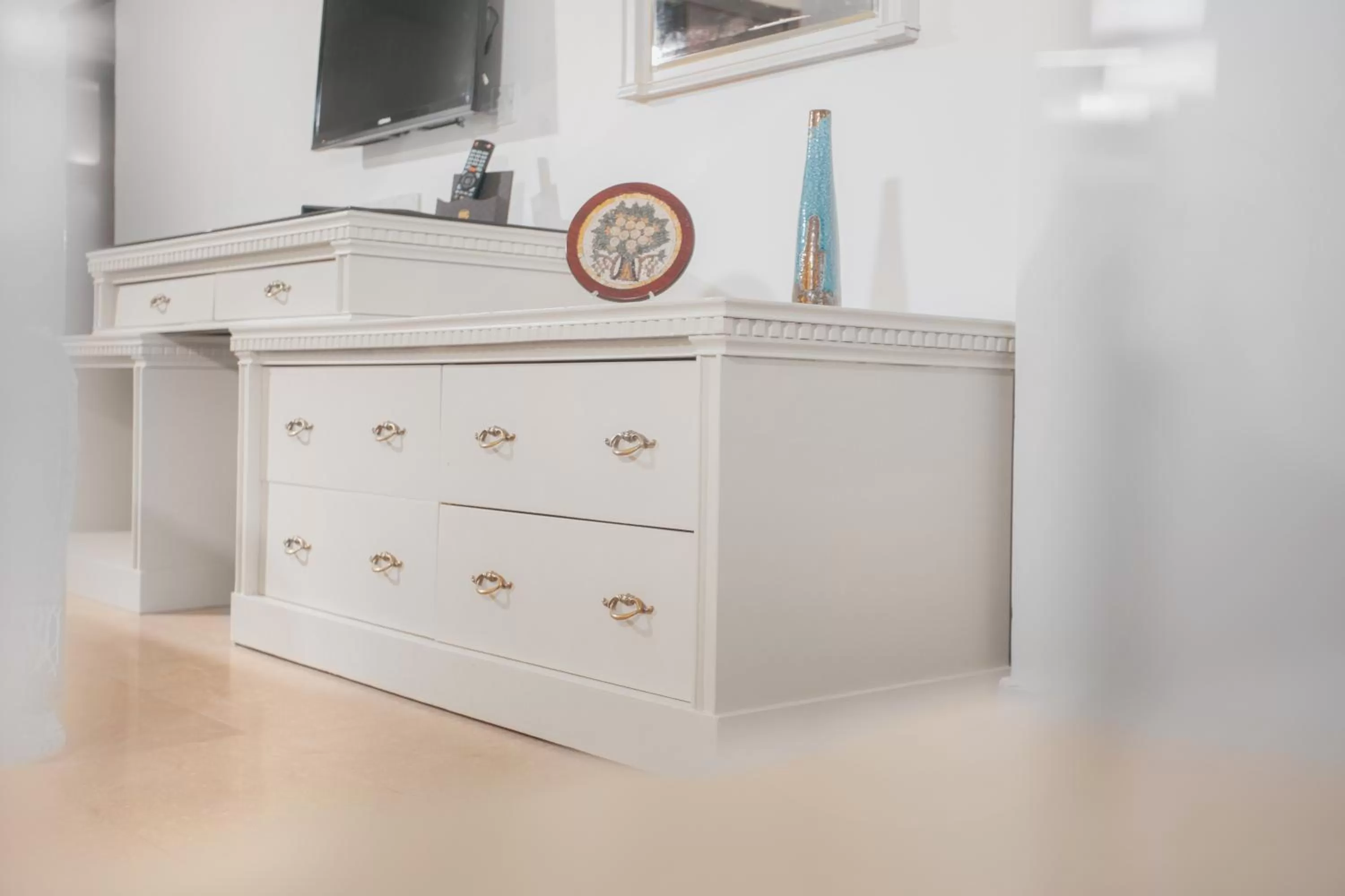 TV and multimedia in Grand Hotel Madaba