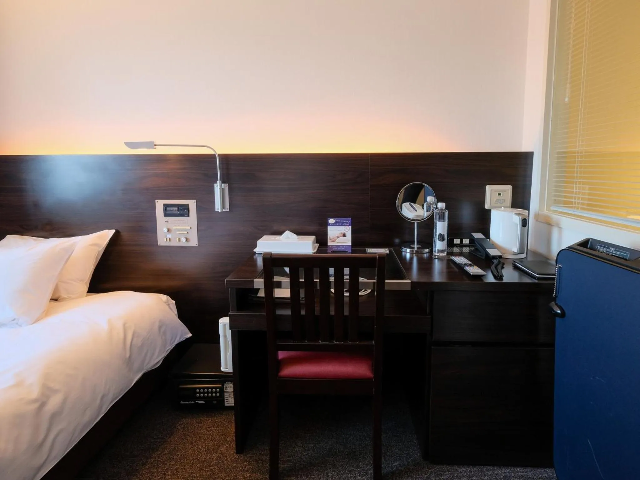 View (from property/room), Bed in Hotel Buena Vista