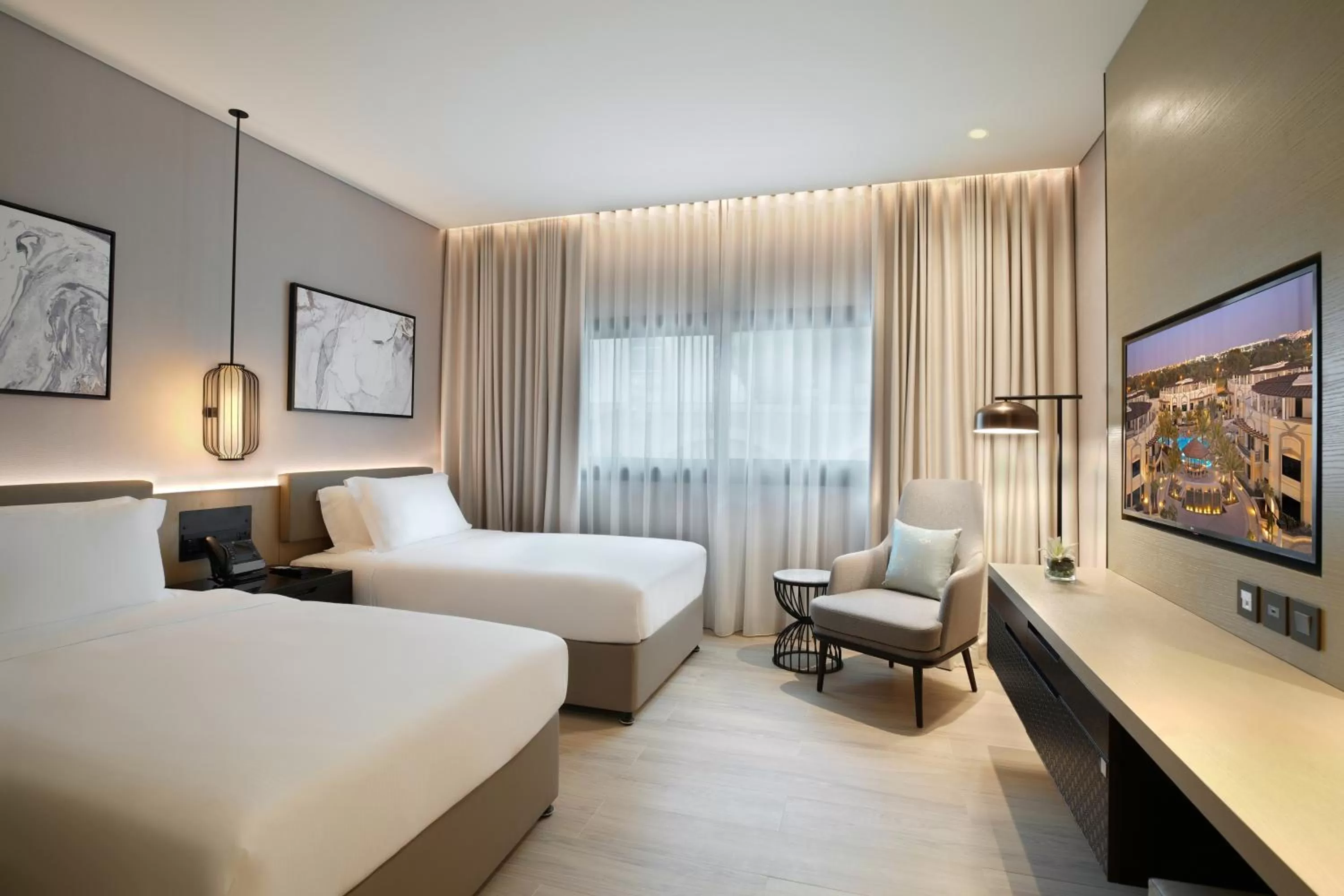 Bed in Al Ain Rotana