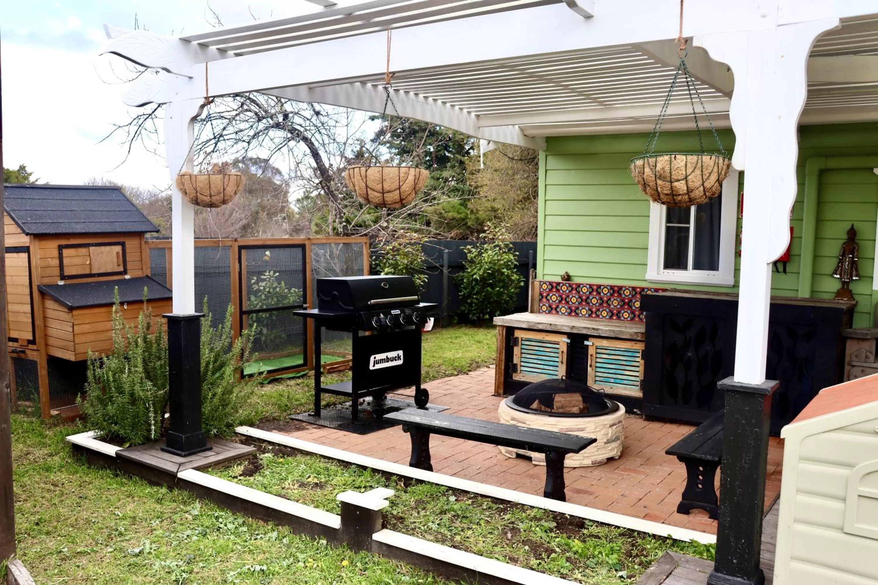BBQ Facilities in Clover Cottage Uralla