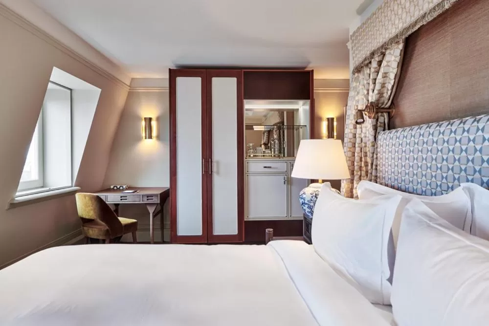 Bed in De L’Europe Amsterdam – The Leading Hotels of the World