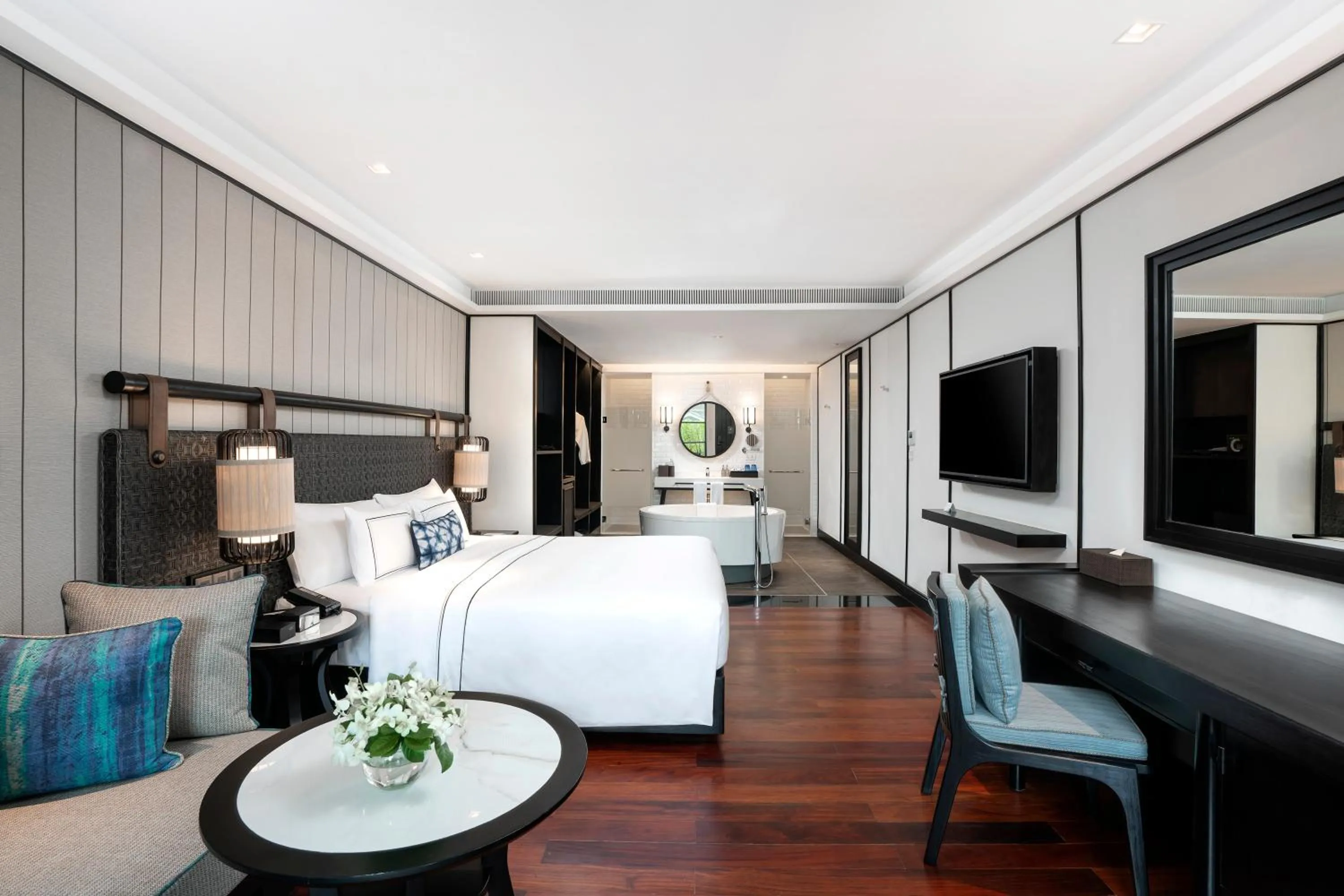 Bed in Melia Koh Samui