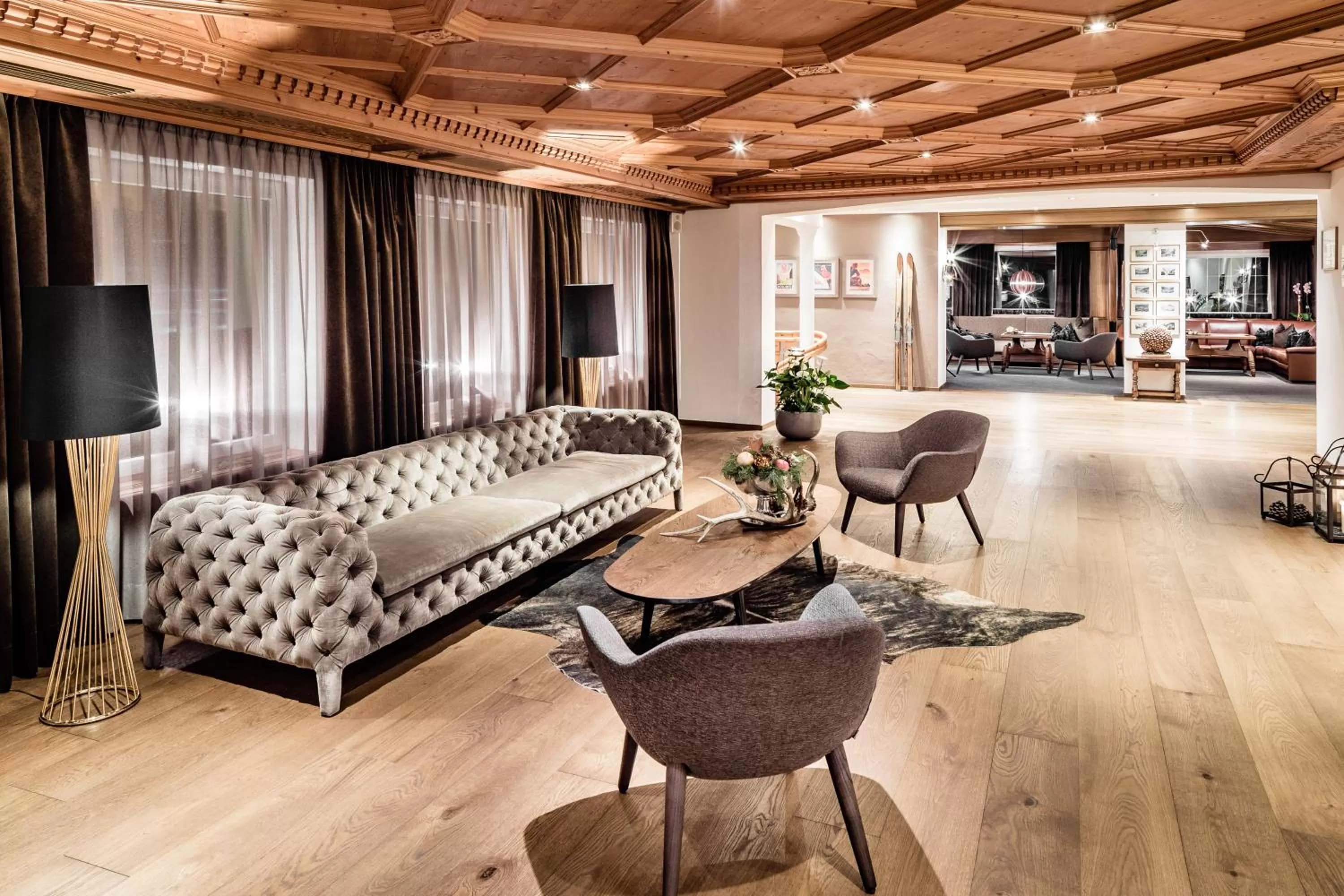 Lobby or reception in Hotel Alpenroyal - The Leading Hotels of the World