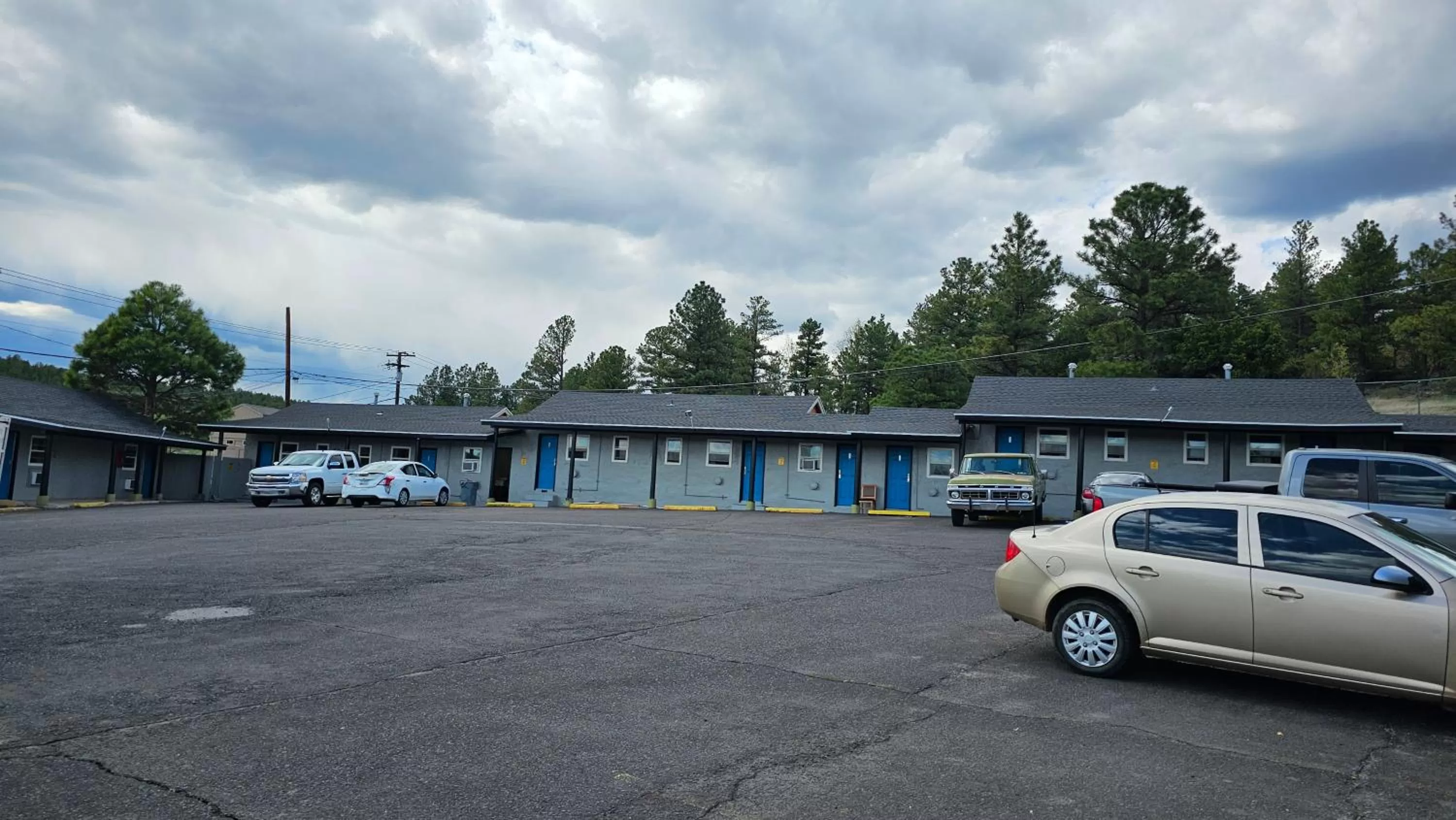 Property building in Travelers Inn