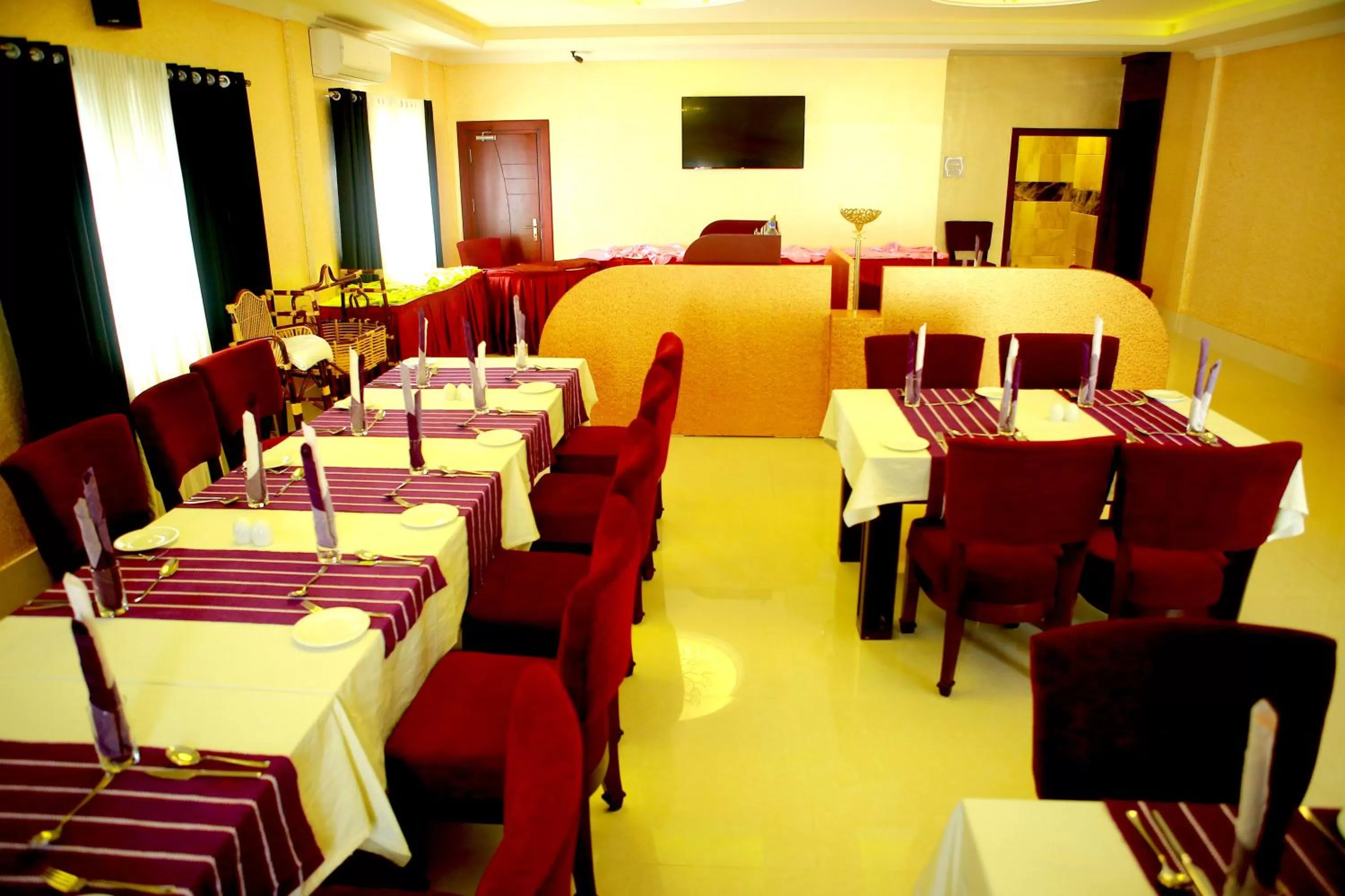 Breakfast in Seashore Residency