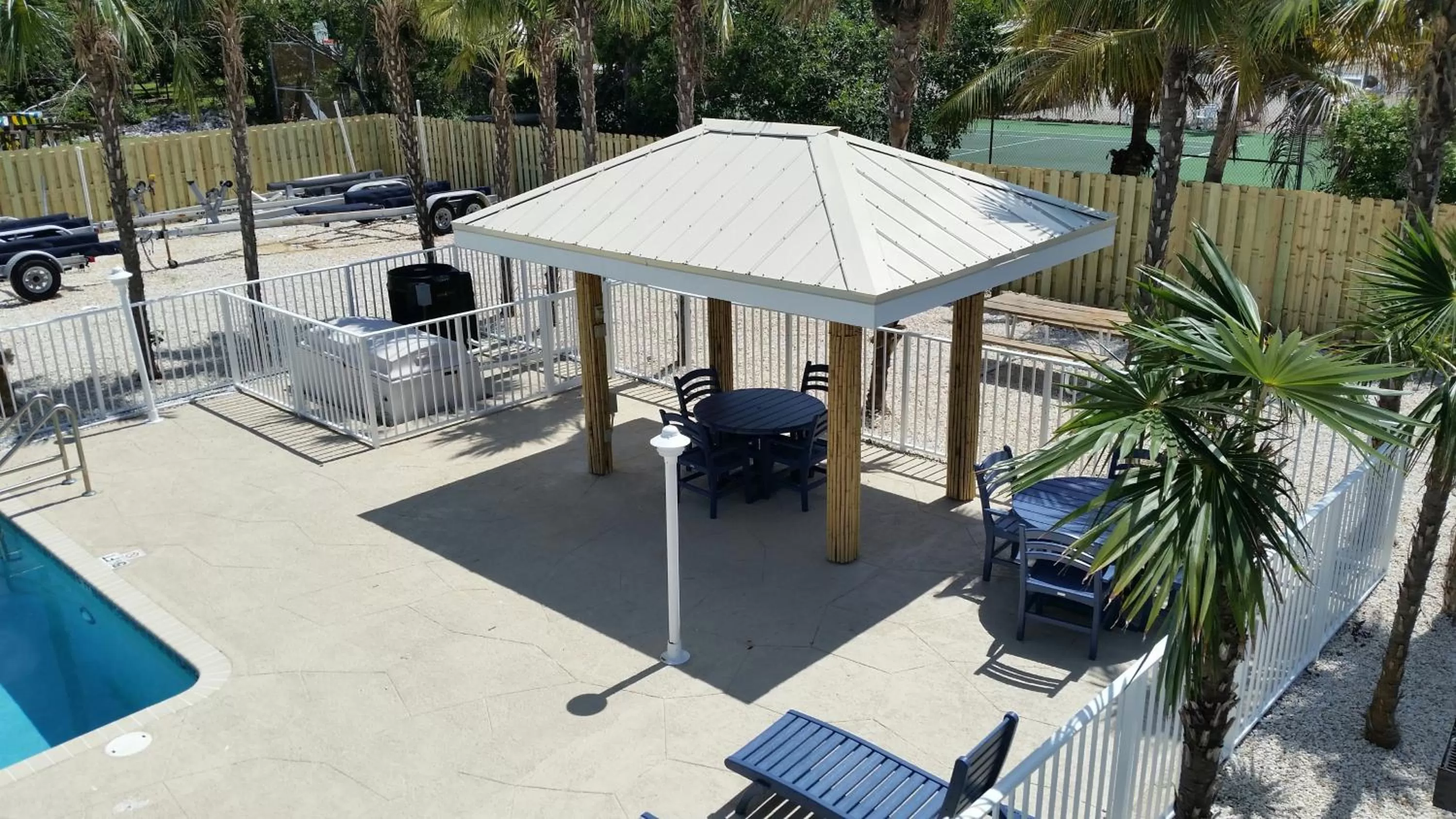 Property building in Knight's Key Suites