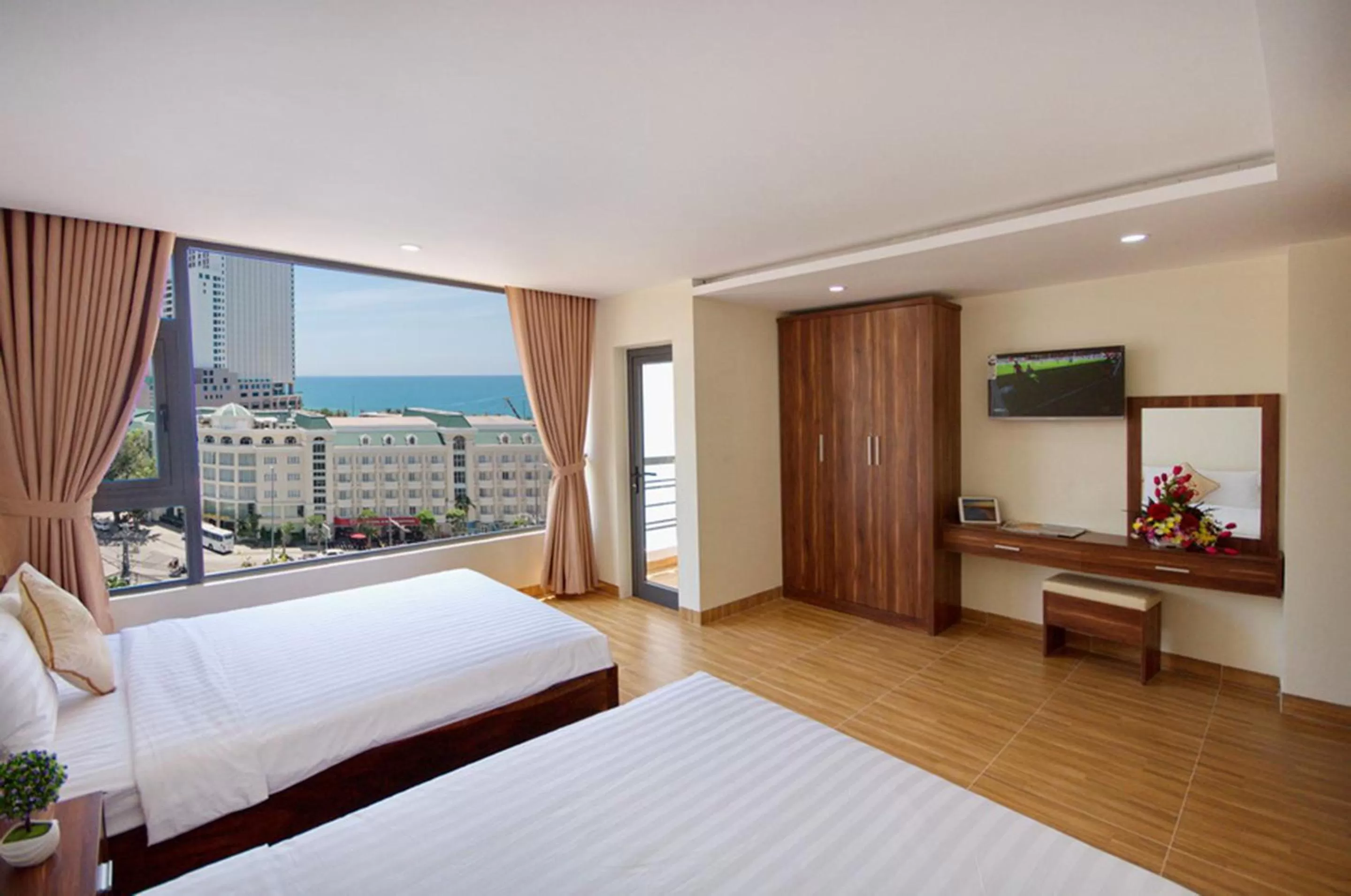 Photo of the whole room, Bed in Harvey Hotel & Apartments