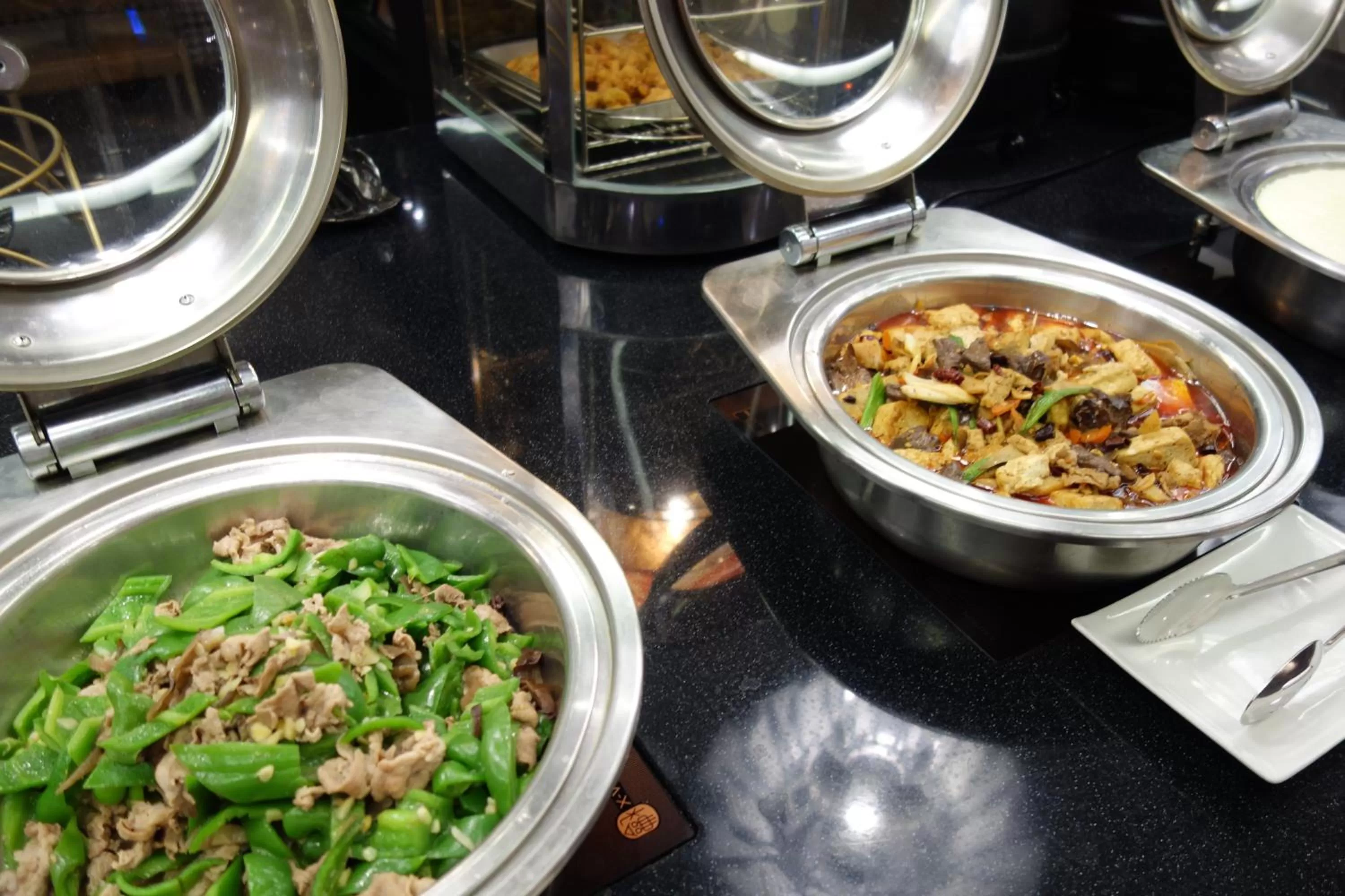 Restaurant/places to eat in The Cloud Hotel