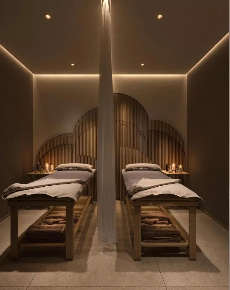 Spa and wellness centre/facilities, Bed in Golden Royal Hotel