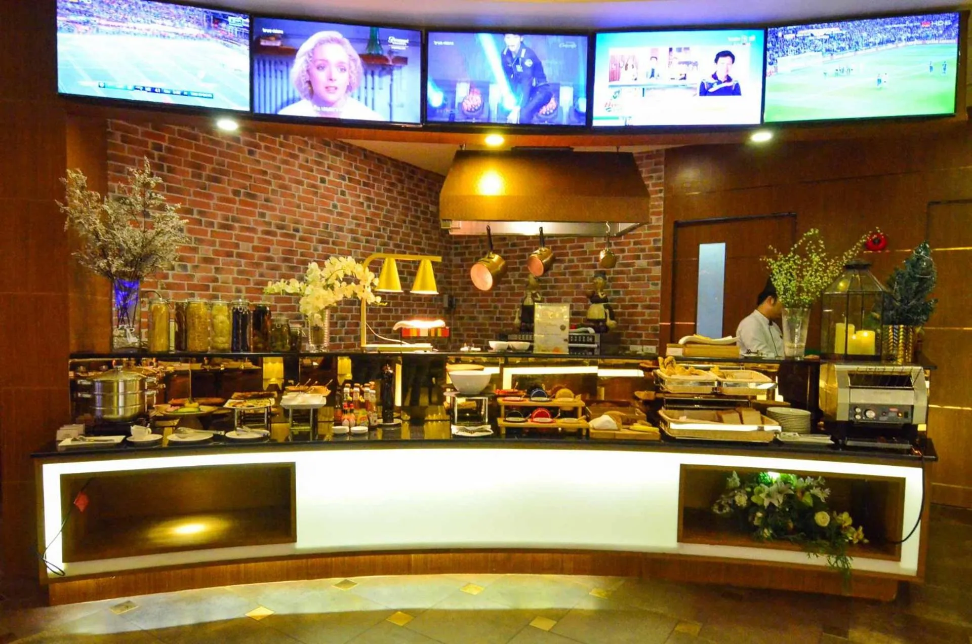 Restaurant/places to eat in Amaranta Hotel