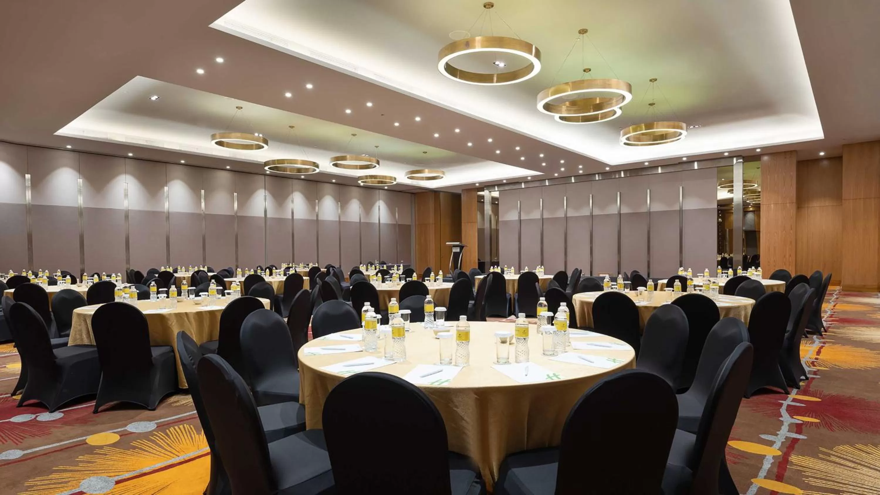 Banquet/Function facilities in Holiday Inn & Suites Jakarta Gajah Mada by IHG