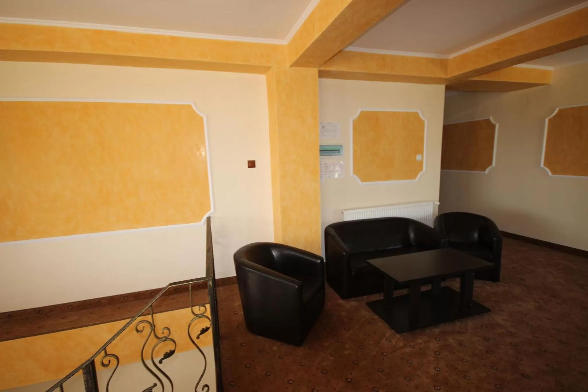 Seating area in Hotel Eden