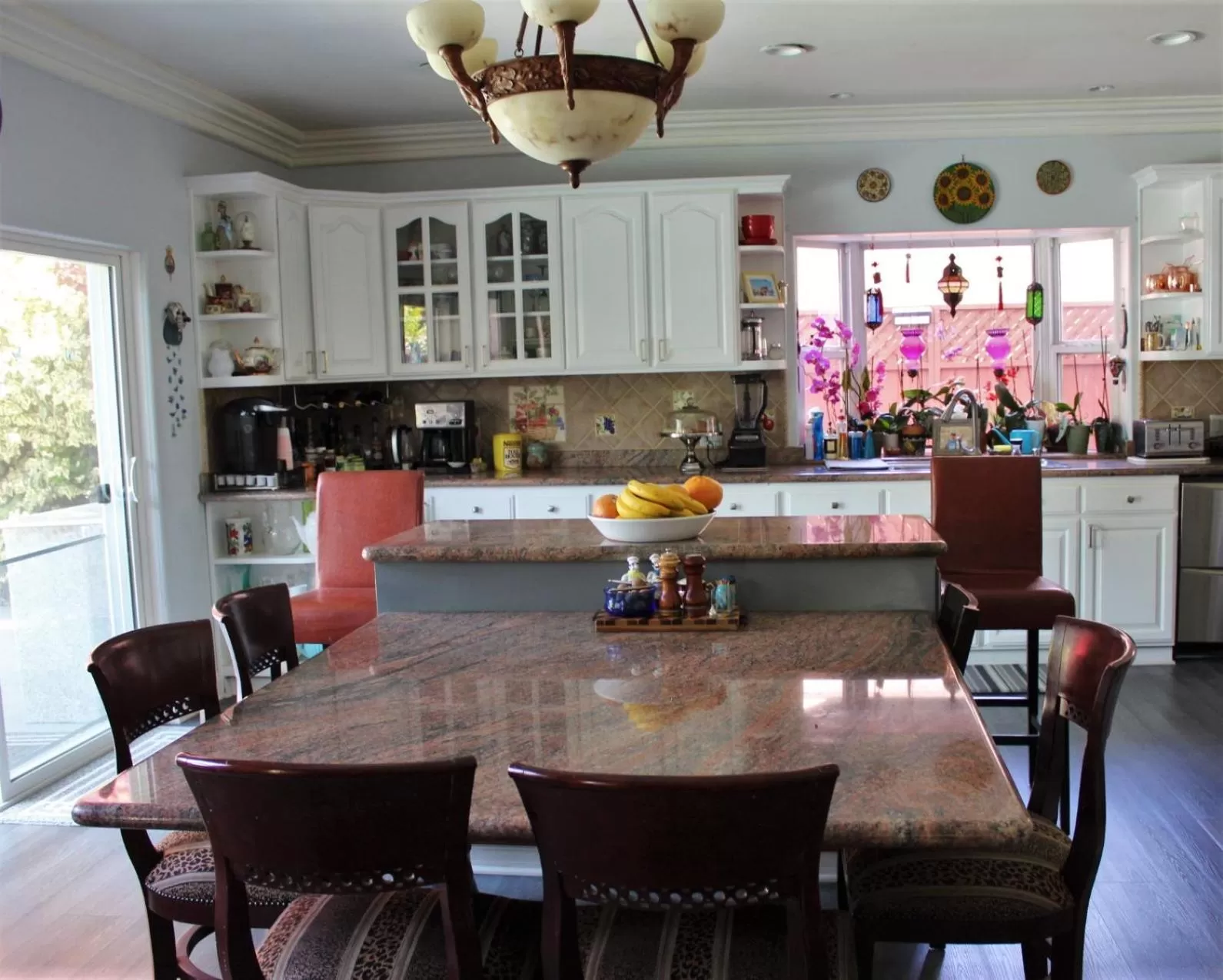 Kitchen or kitchenette in Sweet Dreams B&B LA