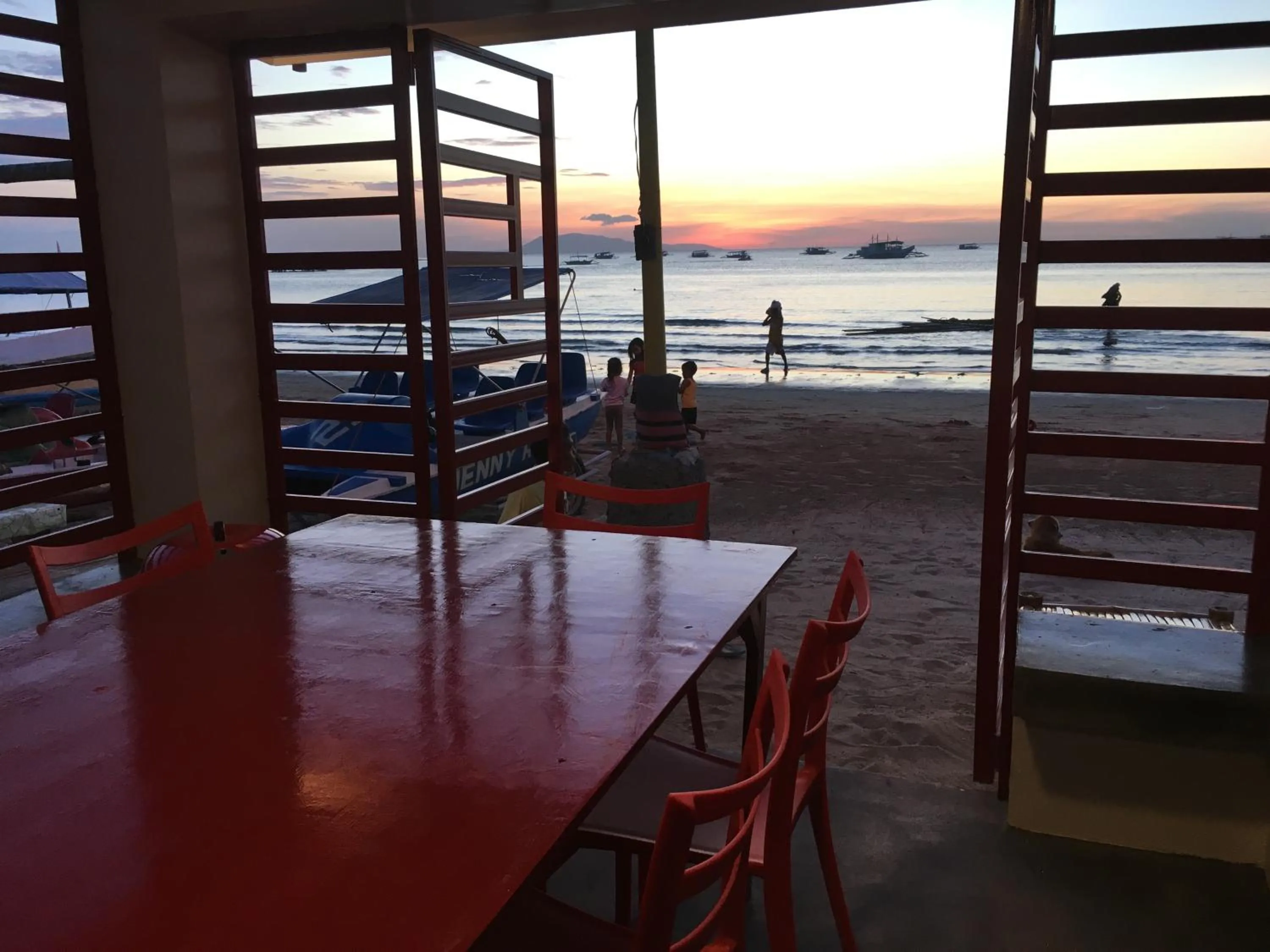 BBQ facilities in Stardust Beach Hotel
