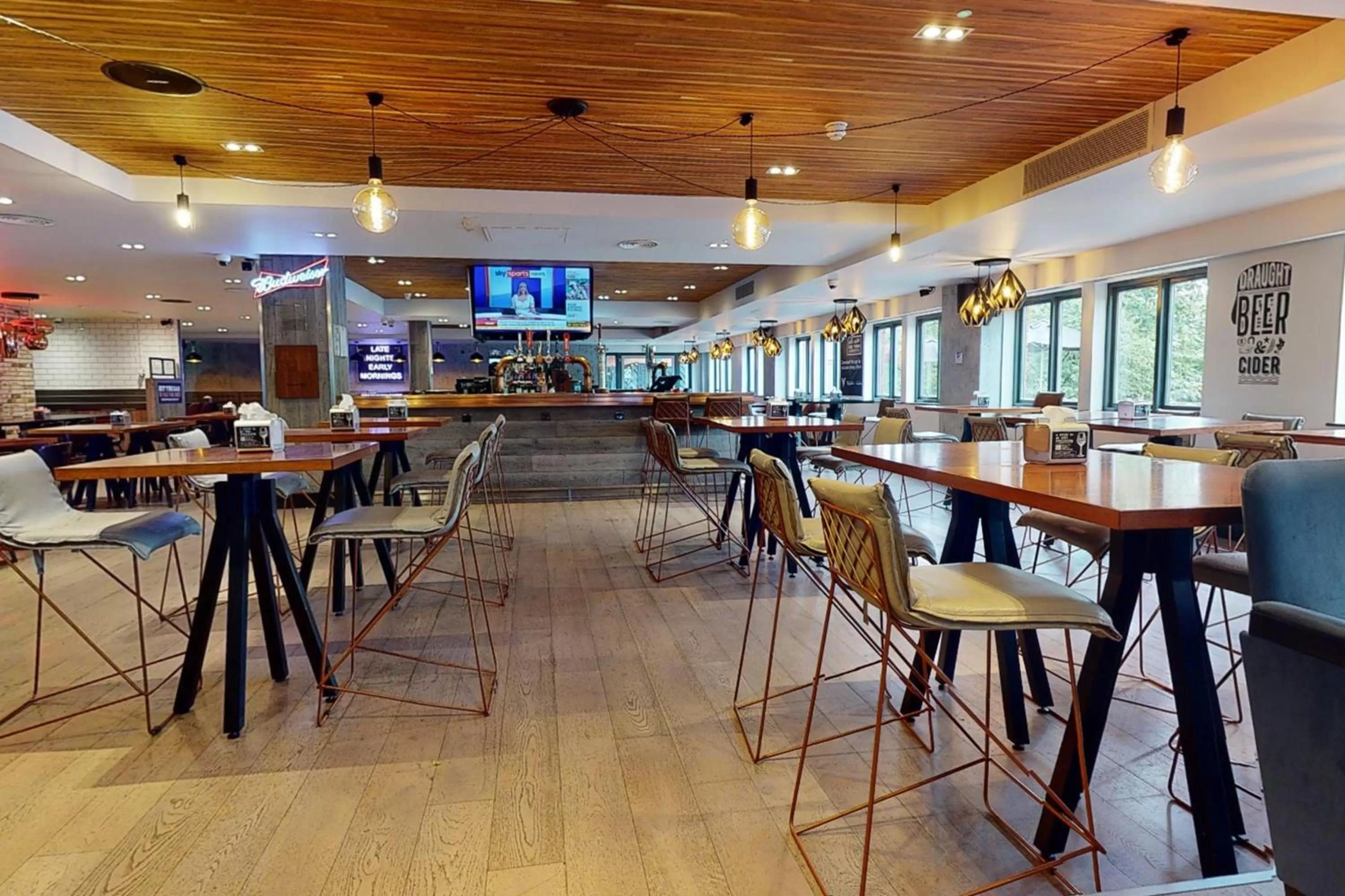 Restaurant/places to eat in Village Hotel Cardiff