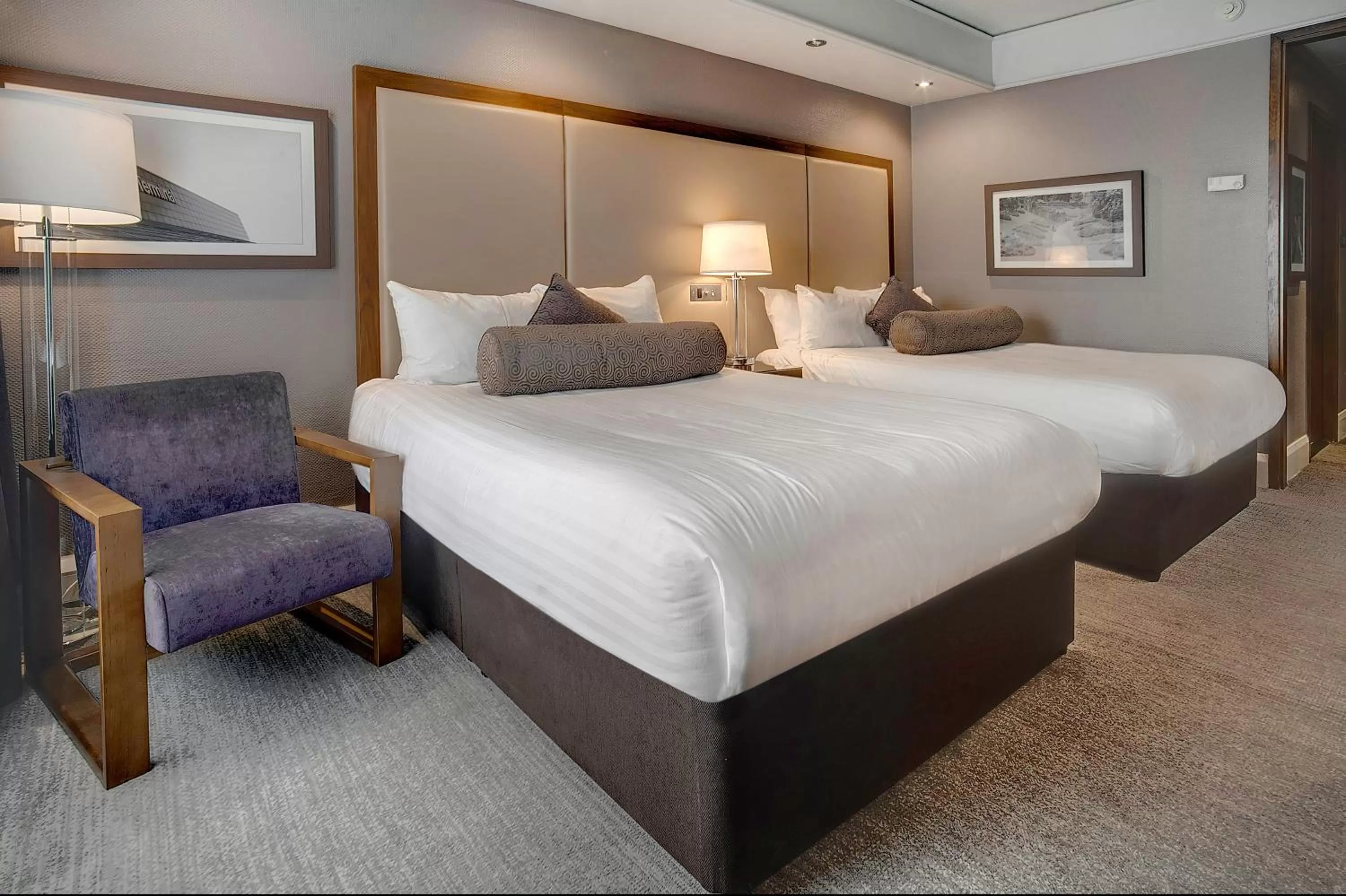 Bedroom, Bed in Sandman Signature London Gatwick Hotel