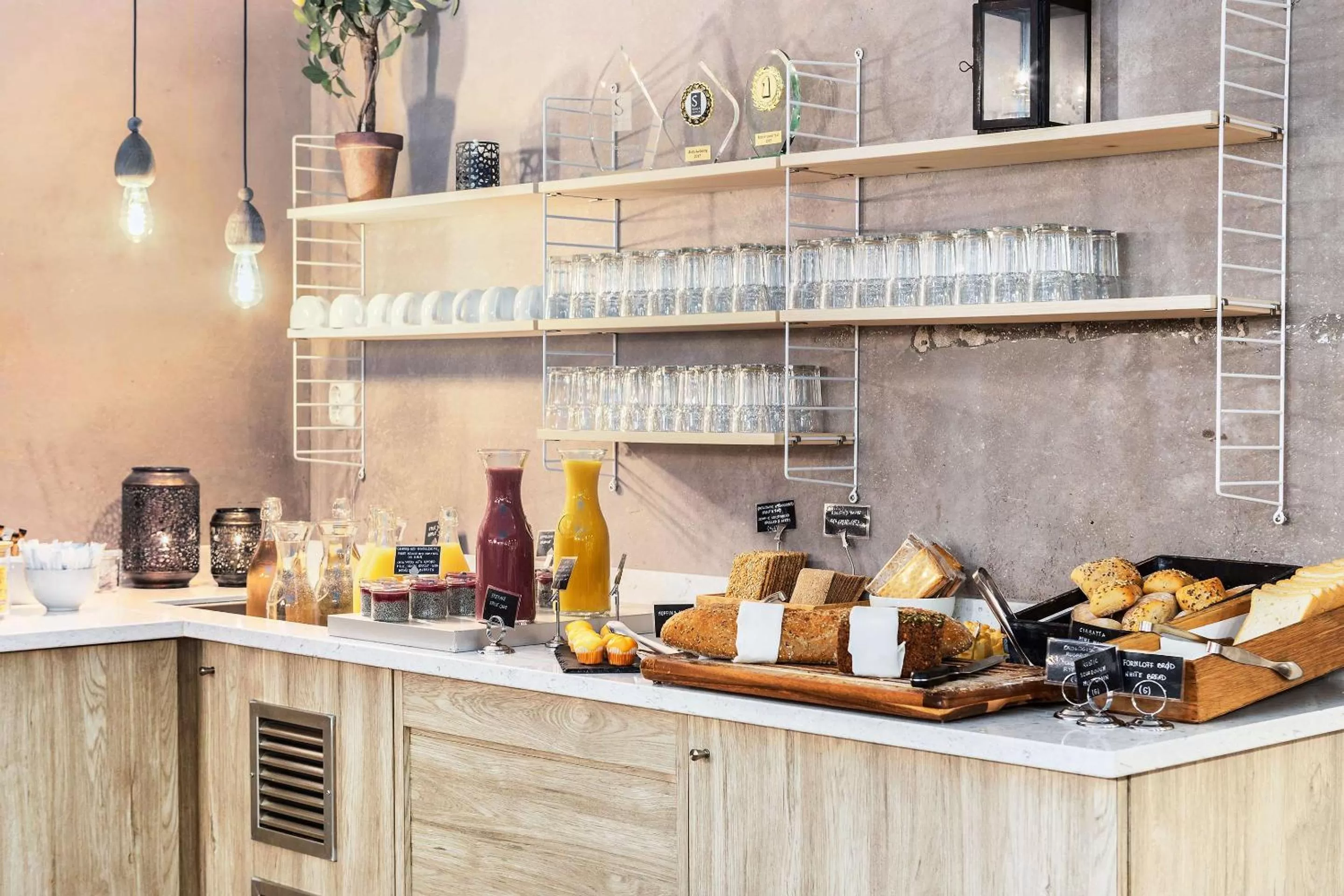 Restaurant/places to eat in Saga Hotel Oslo, WorldHotels Crafted