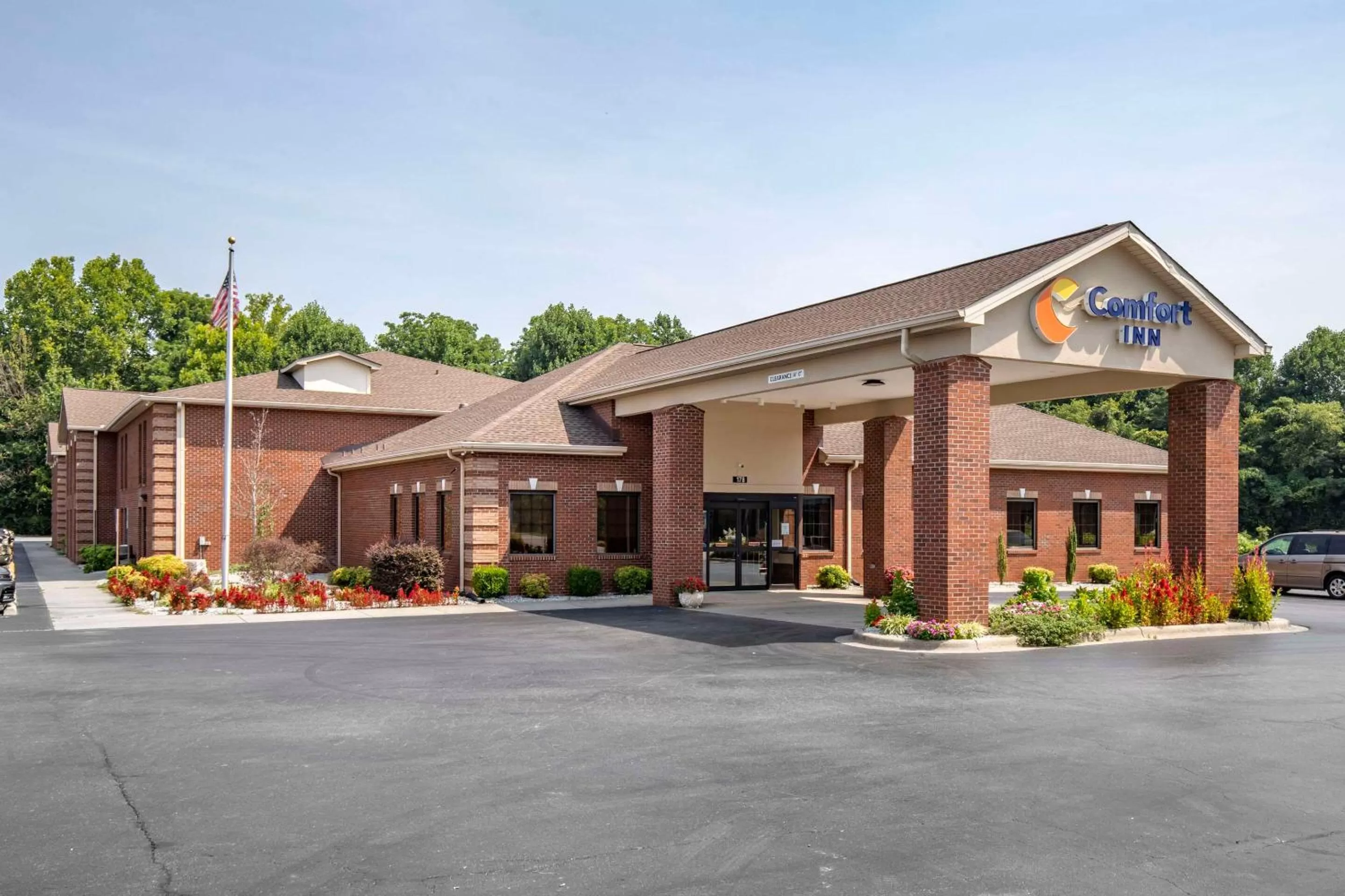 Comfort Inn near Downtown & Blue Ridge PKWY