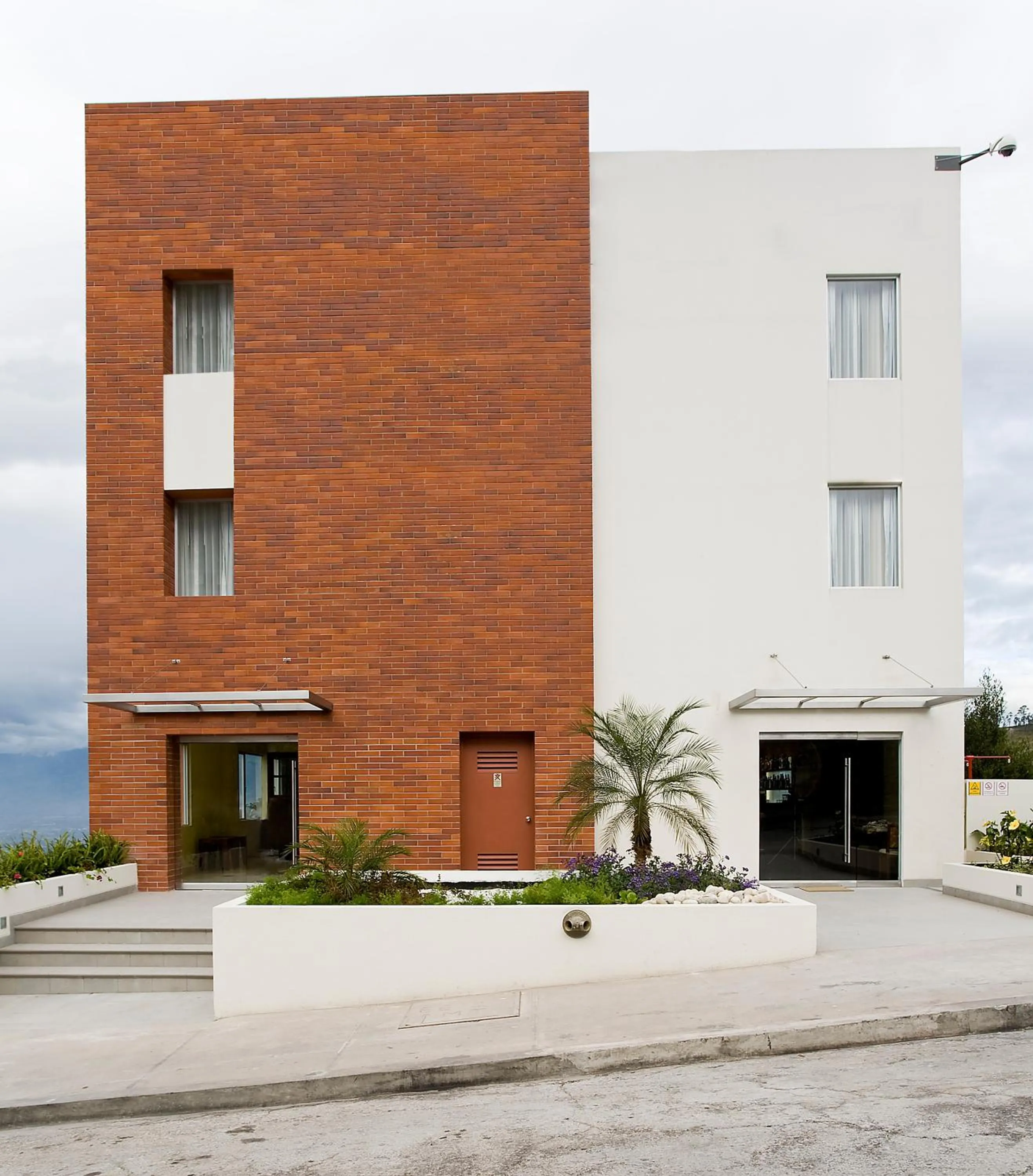 Property building in Hotel Stubel Suites & Cafe