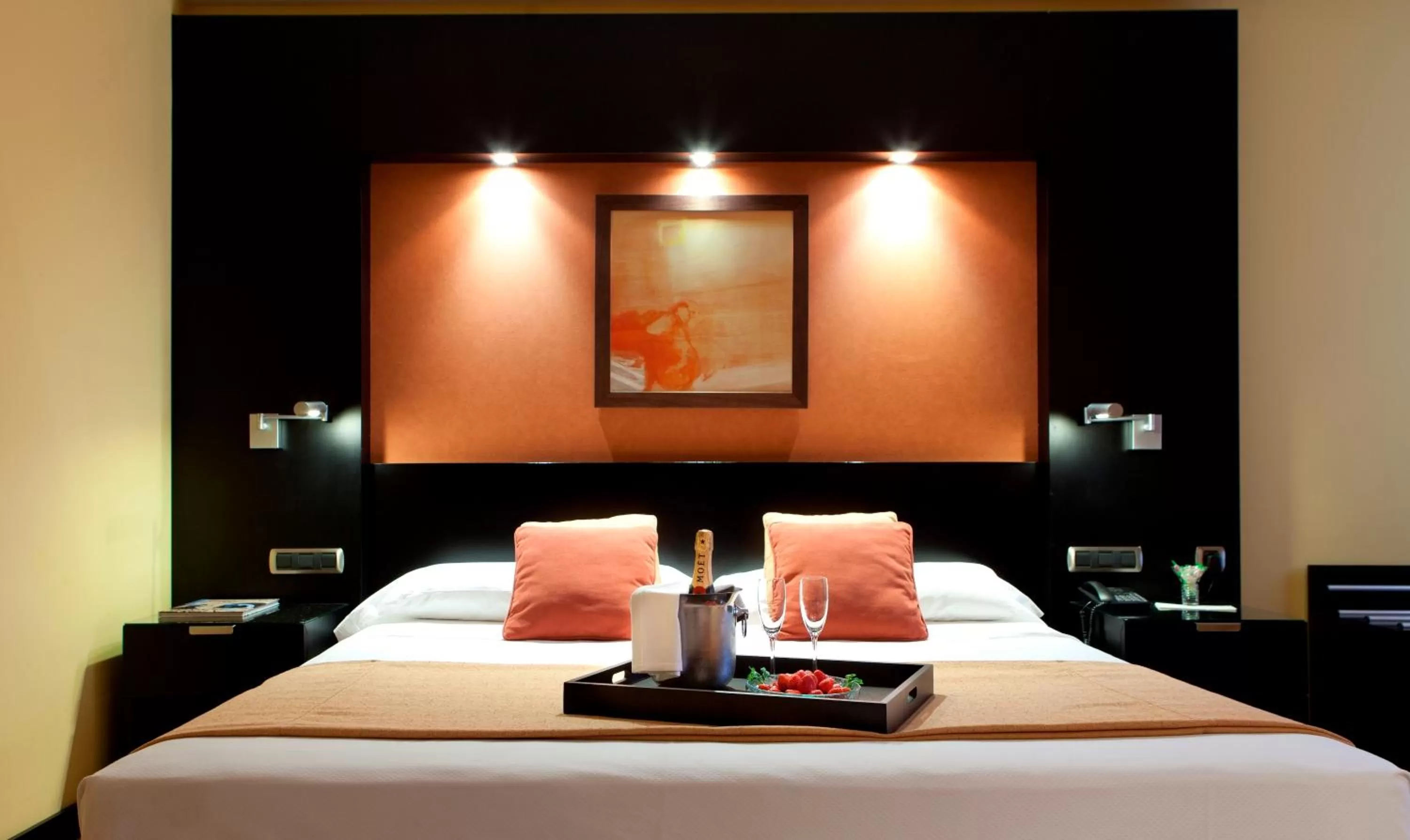 Bed in Intelier Rosa