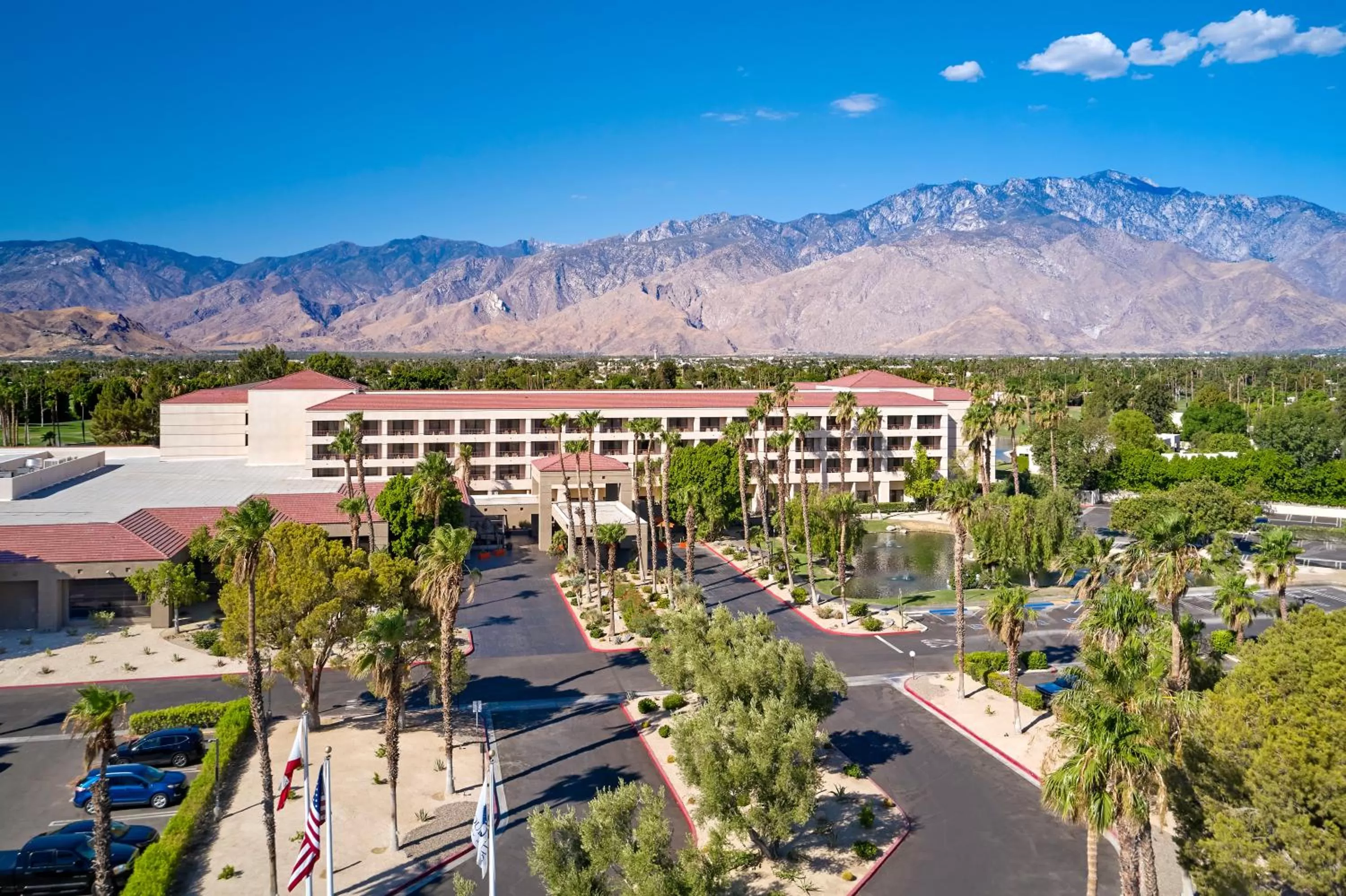 Property building in DoubleTree by Hilton Golf Resort Palm Springs