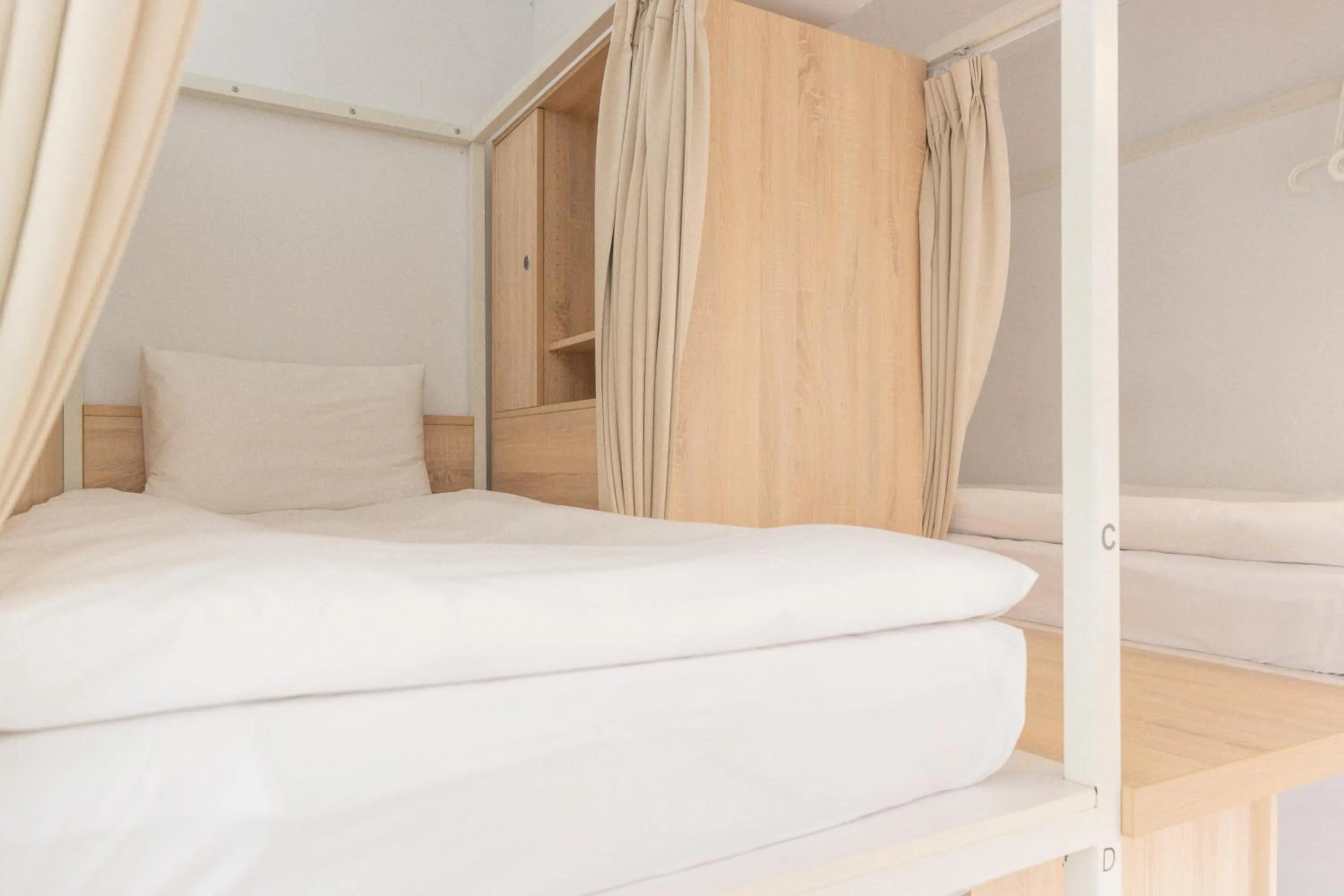 Bed in OwlStay Flip Flop Hostel - Garden