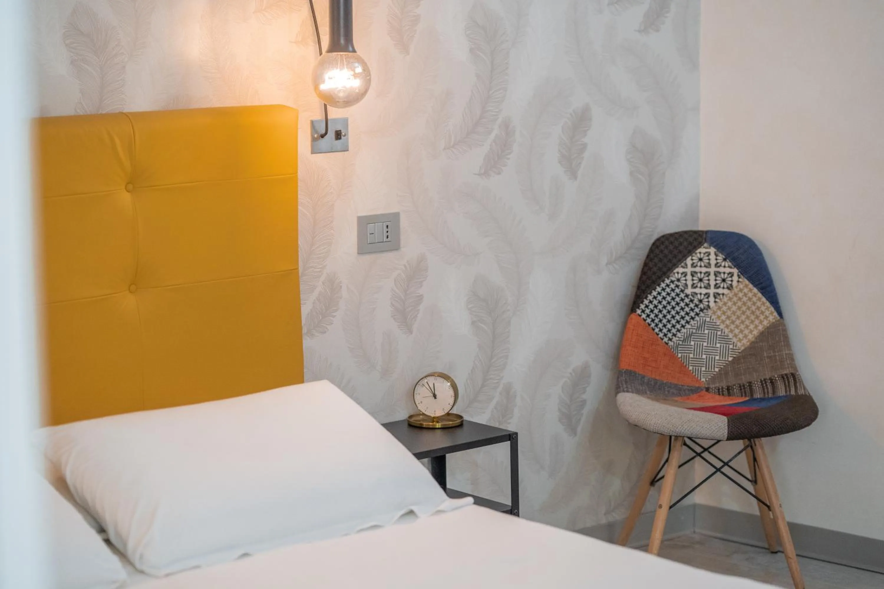 Decorative detail, Bed in iRooms - Spanish Steps