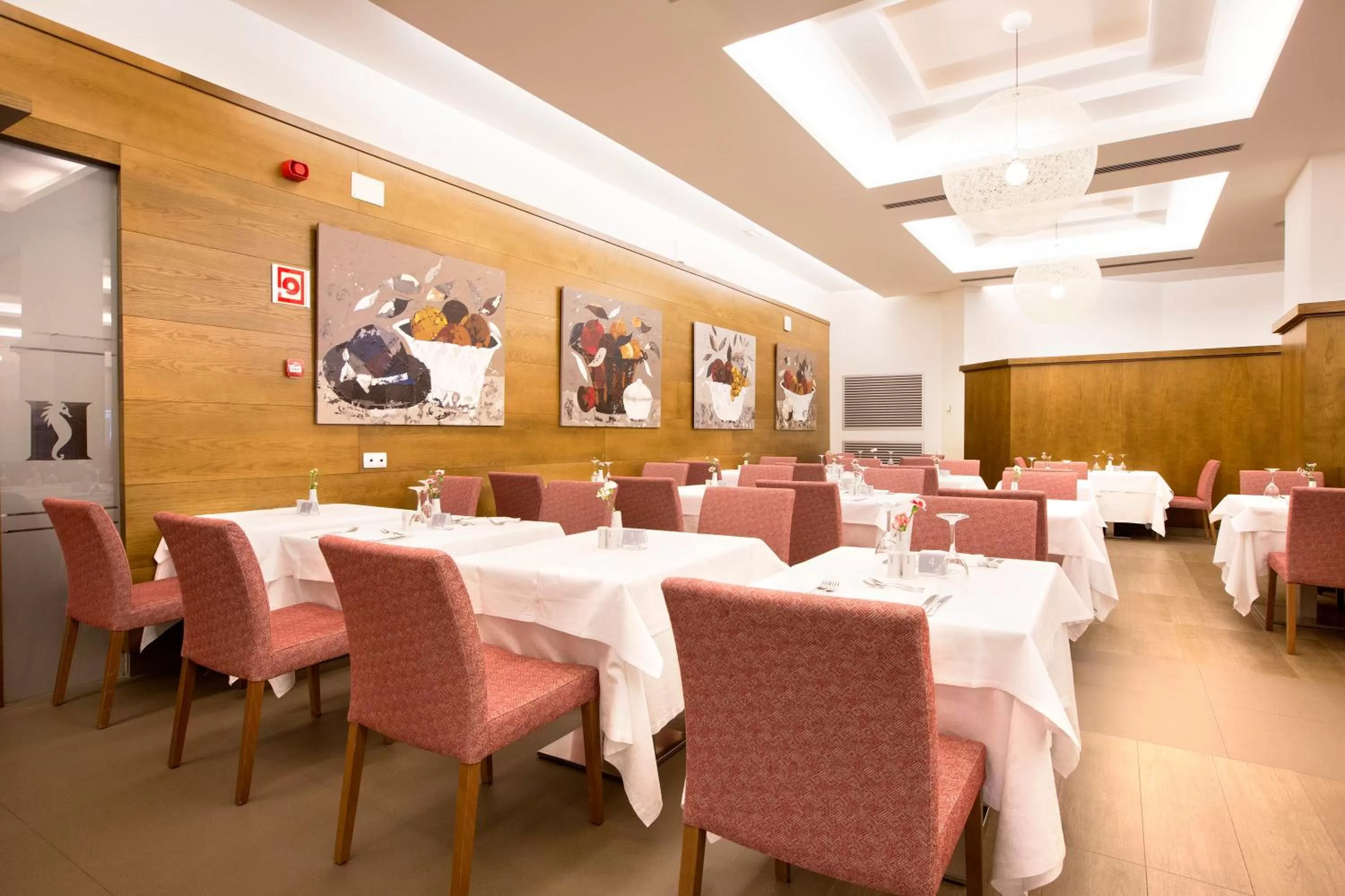 Restaurant/places to eat in Hipotels Cala Millor Park